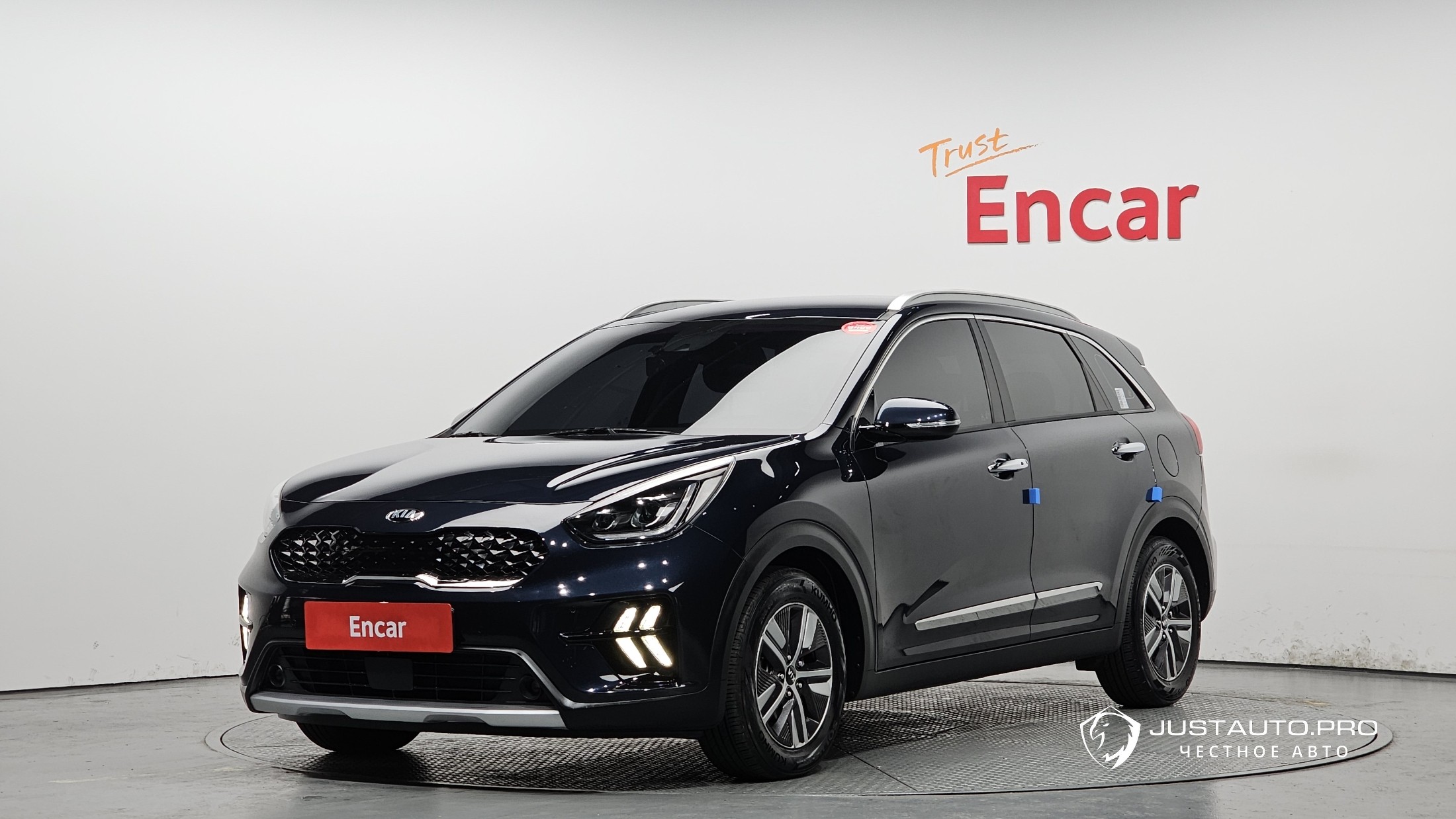 Автомобиль Kia Niro