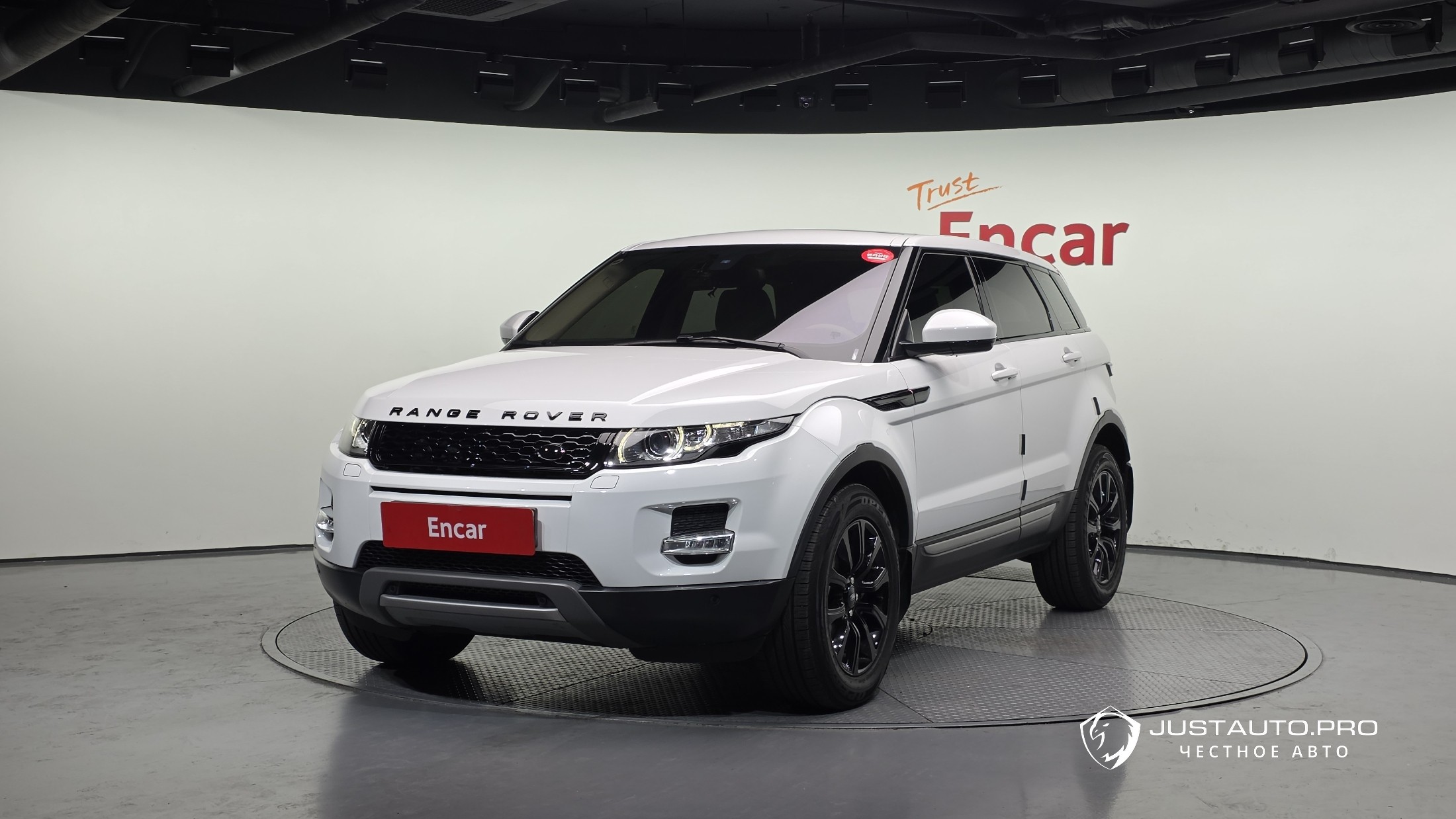 Автомобиль Land Rover Range Rover Evoque
