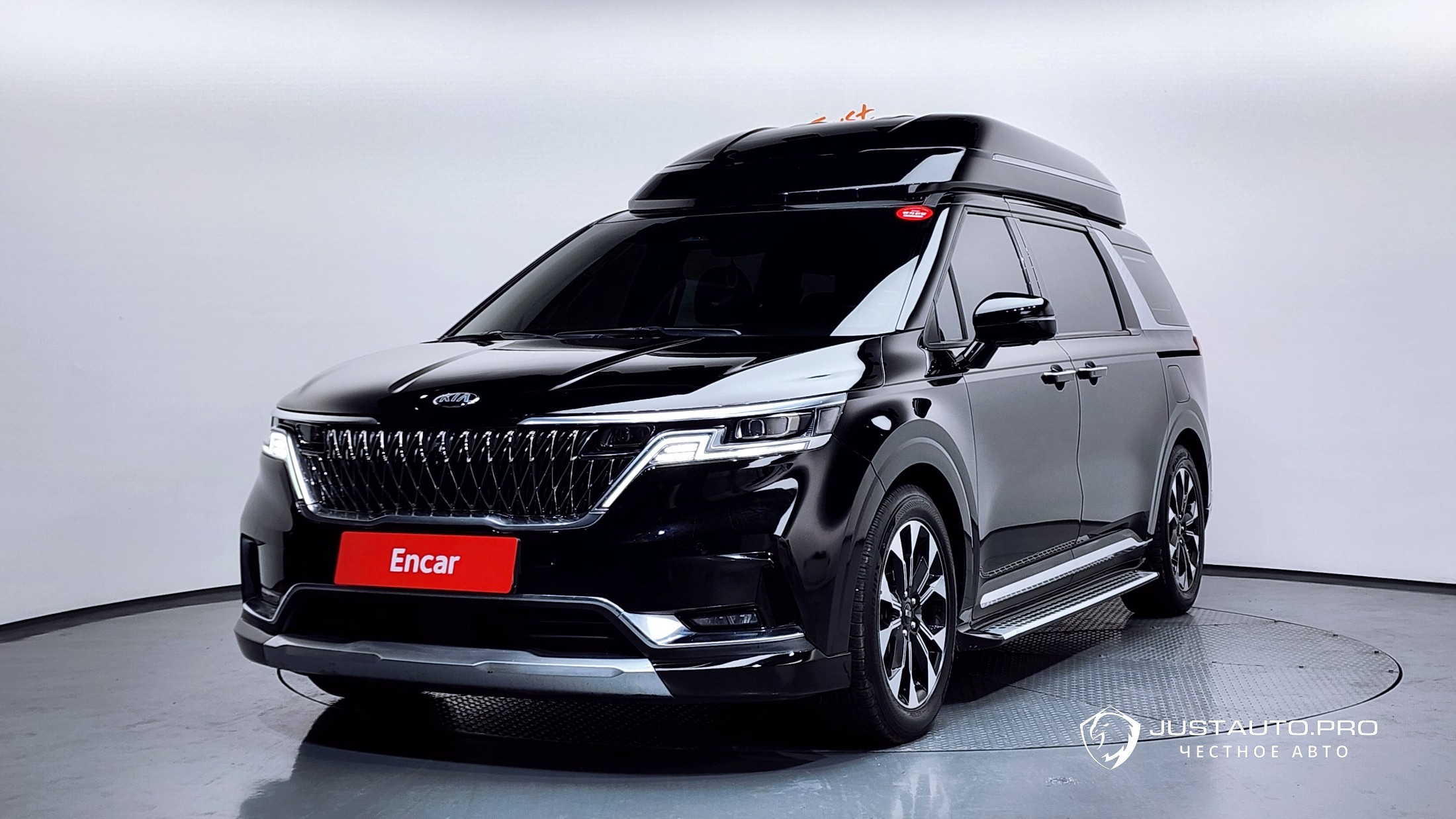 Автомобиль Kia Canival