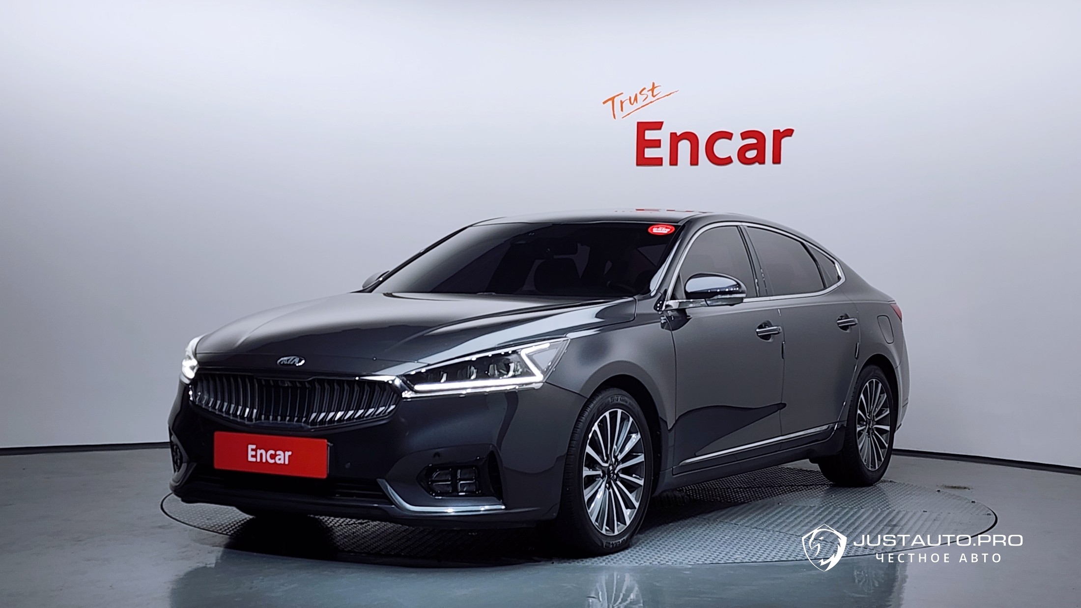 Автомобиль Kia K7