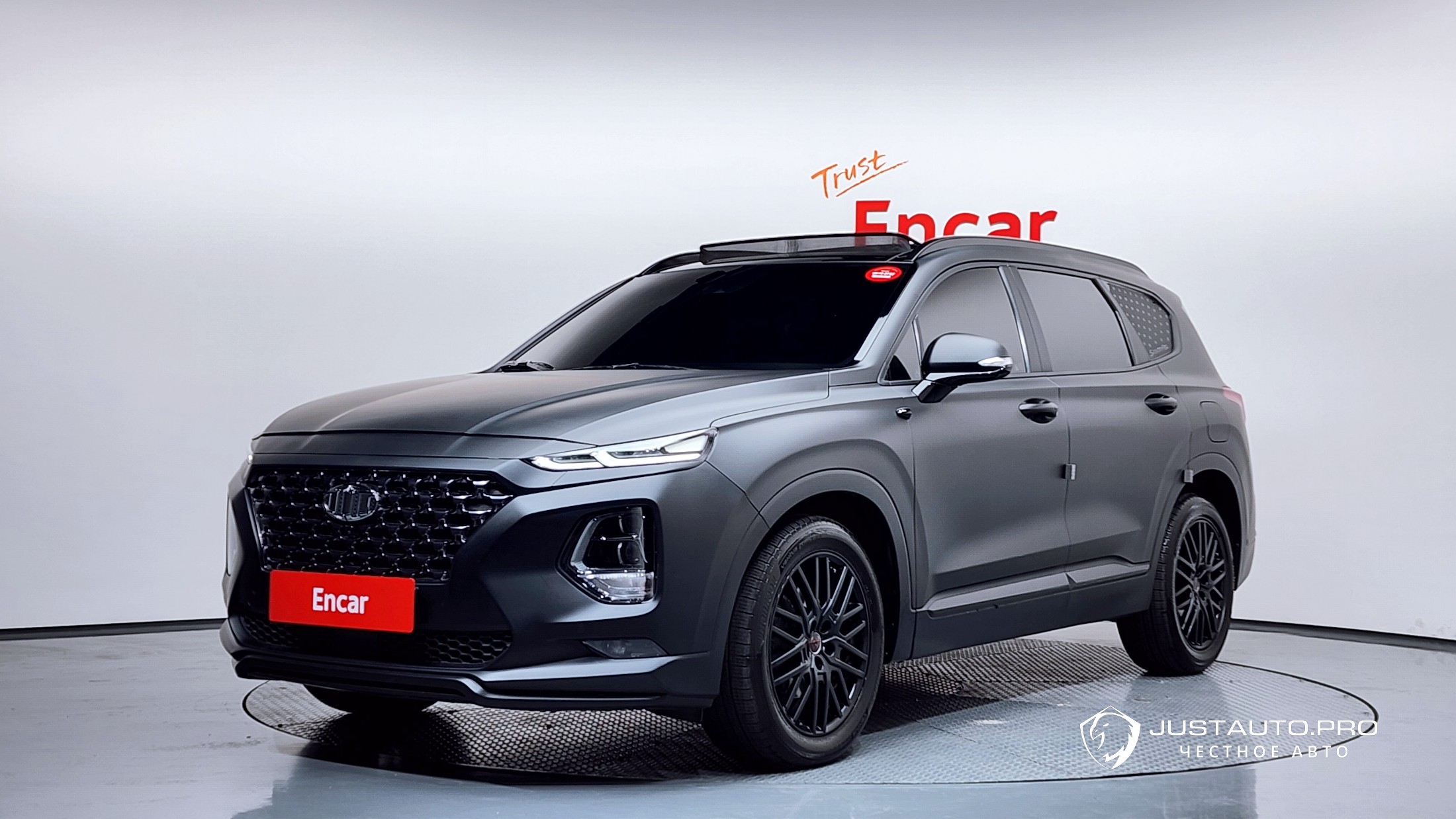 Автомобиль Hyundai Santafe