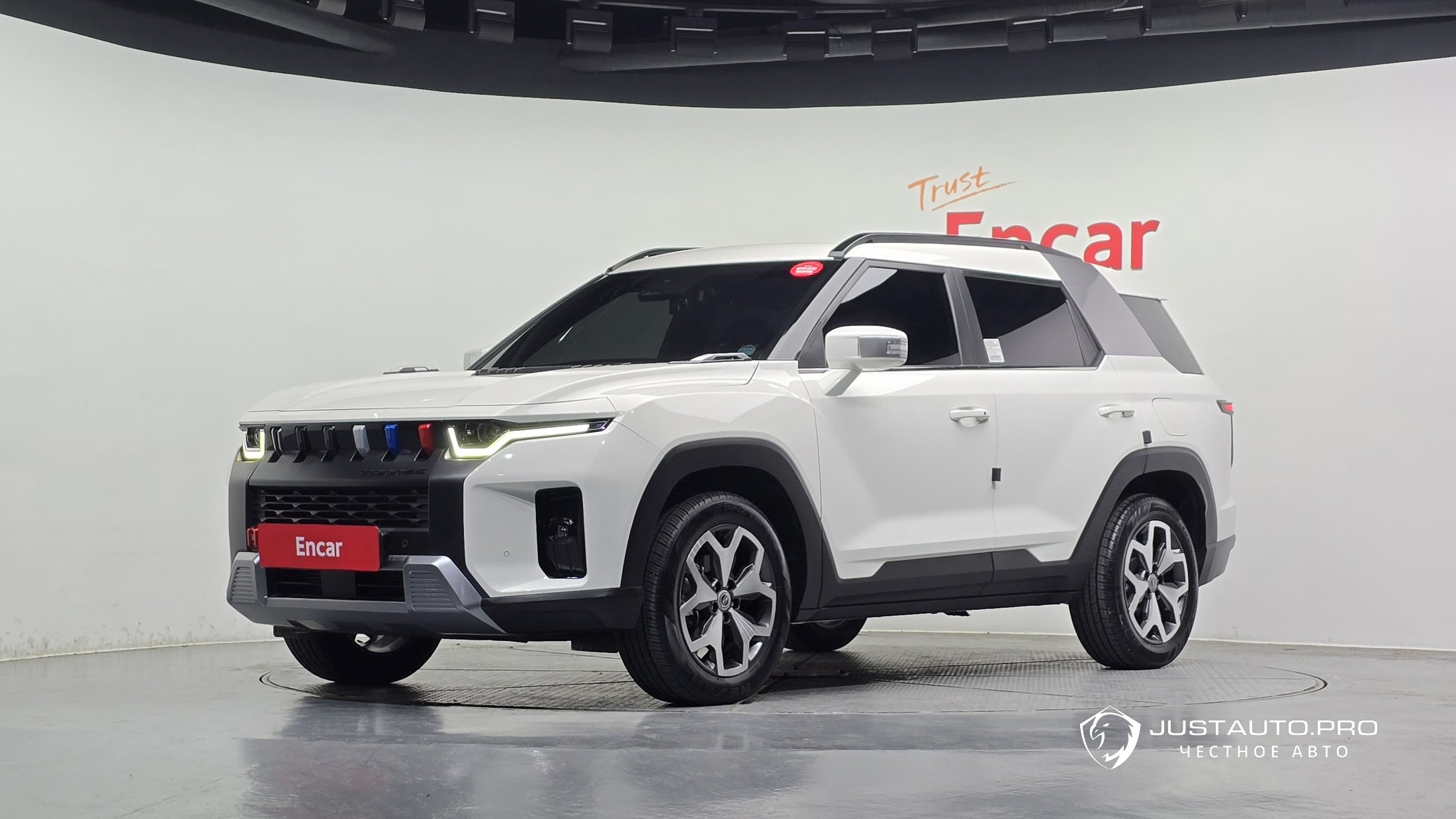 Автомобиль KG_Mobility_Ssangyong Torres