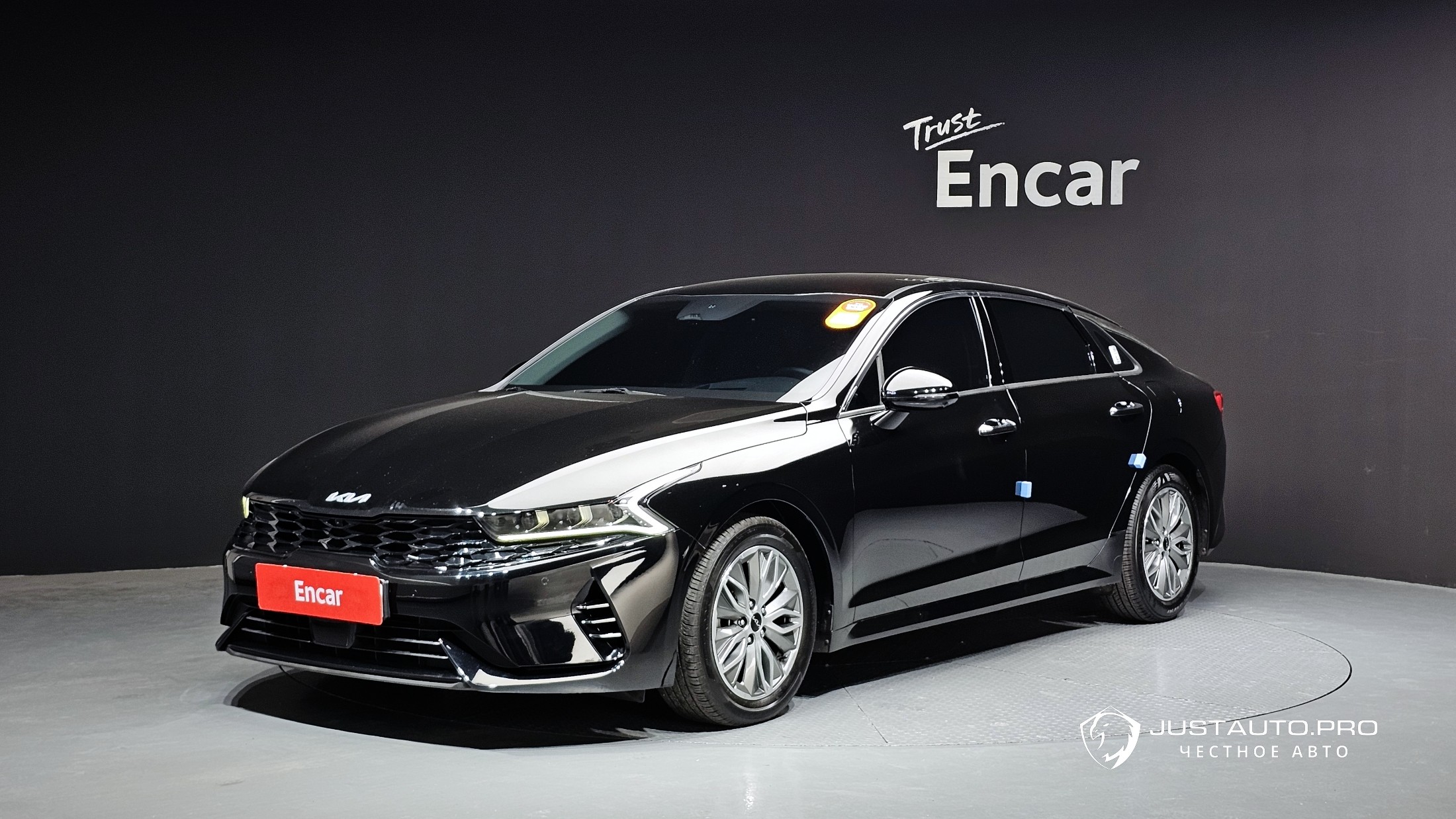 Автомобиль Kia K5