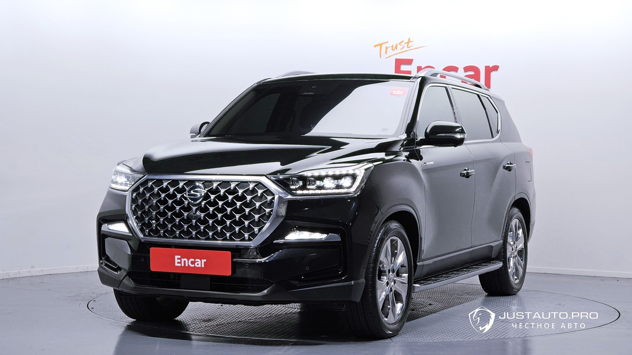 Автомобиль KG_Mobility_Ssangyong Rexton