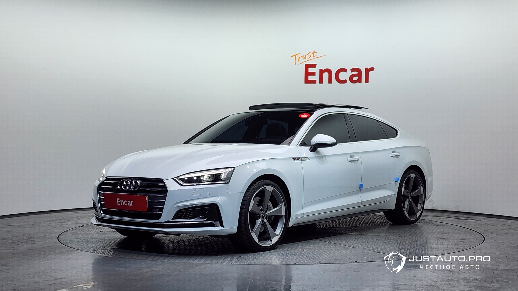 Автомобиль Audi A5