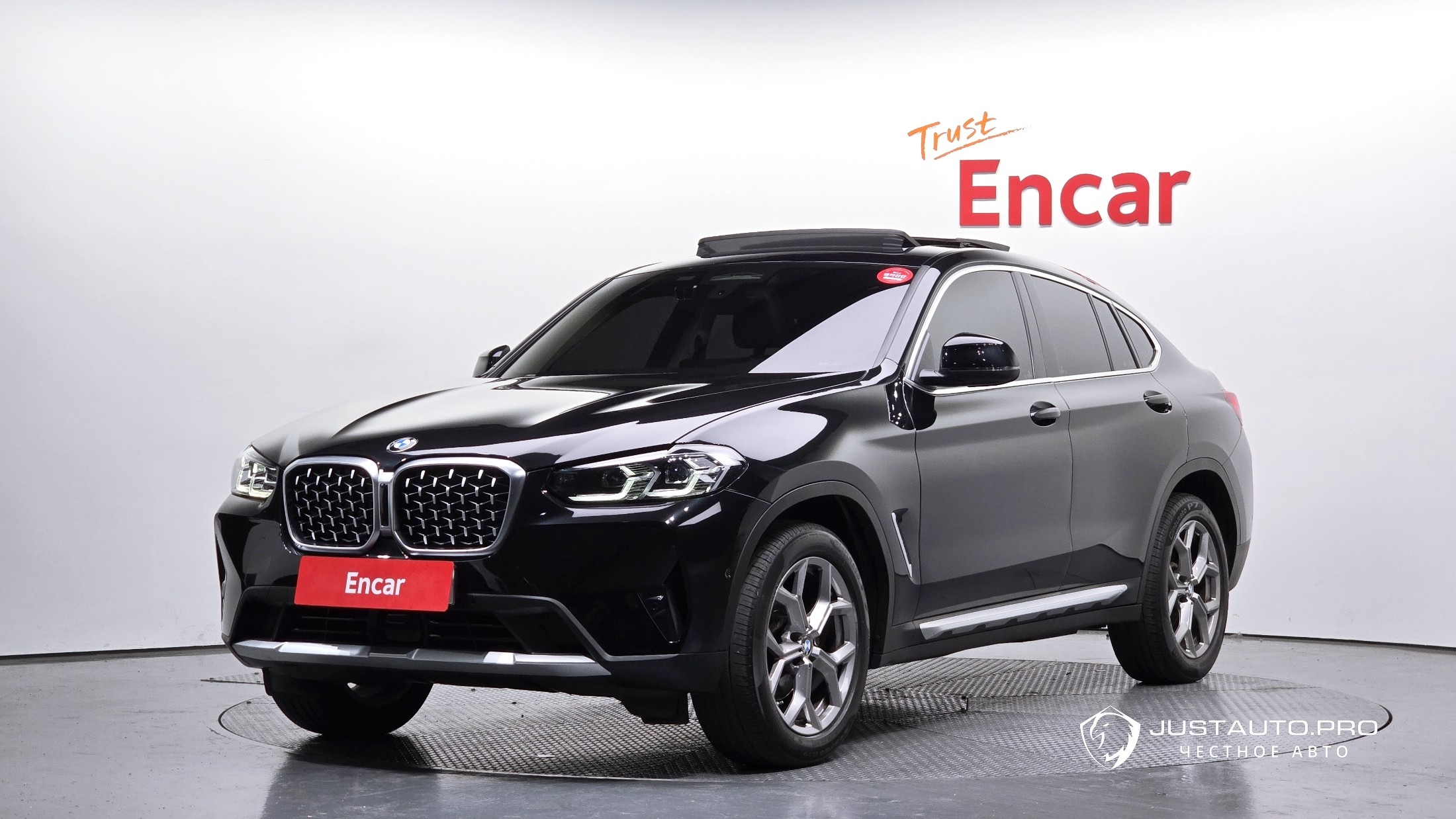 Автомобиль BMW X4