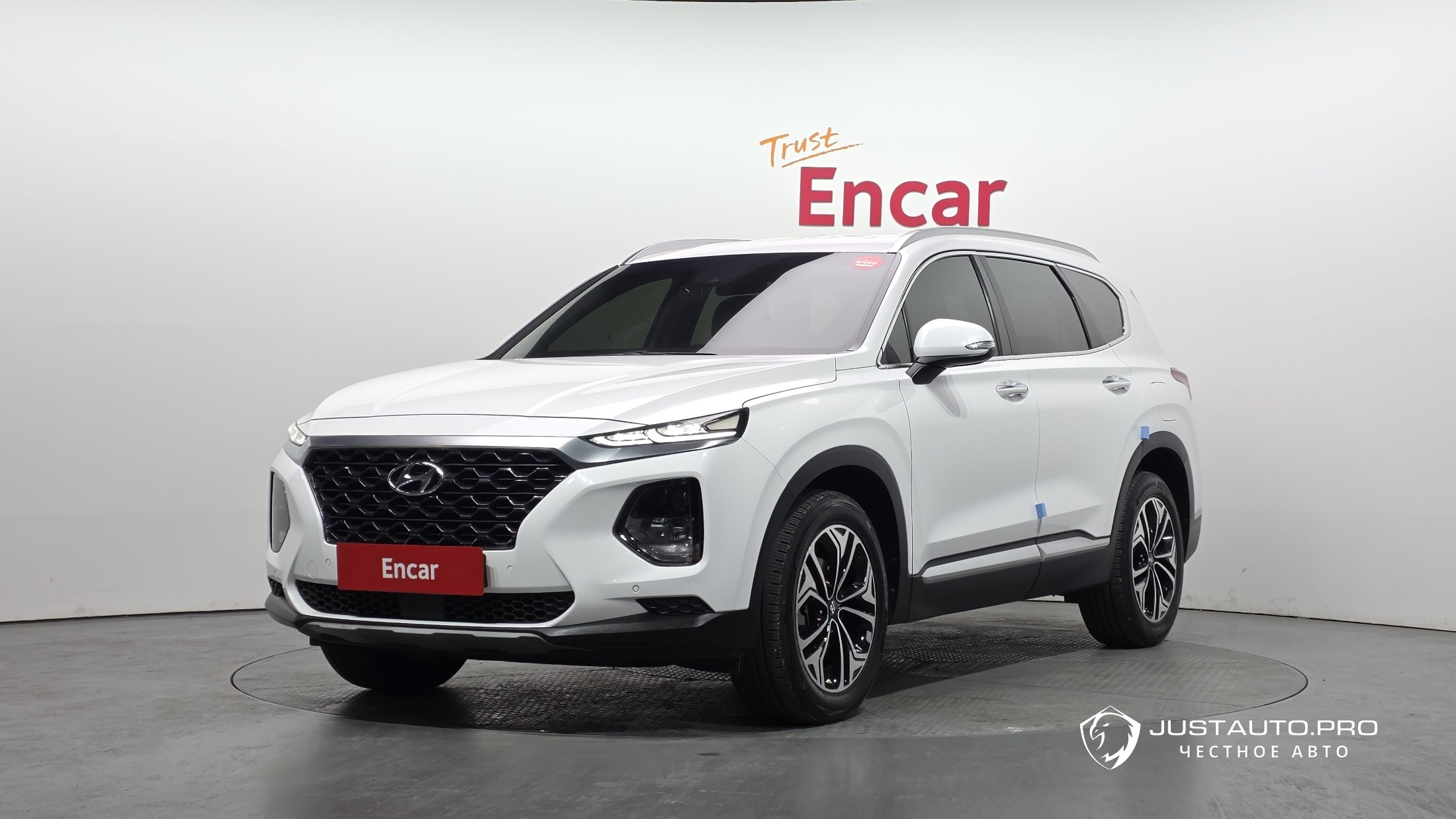 Автомобиль Hyundai Santafe