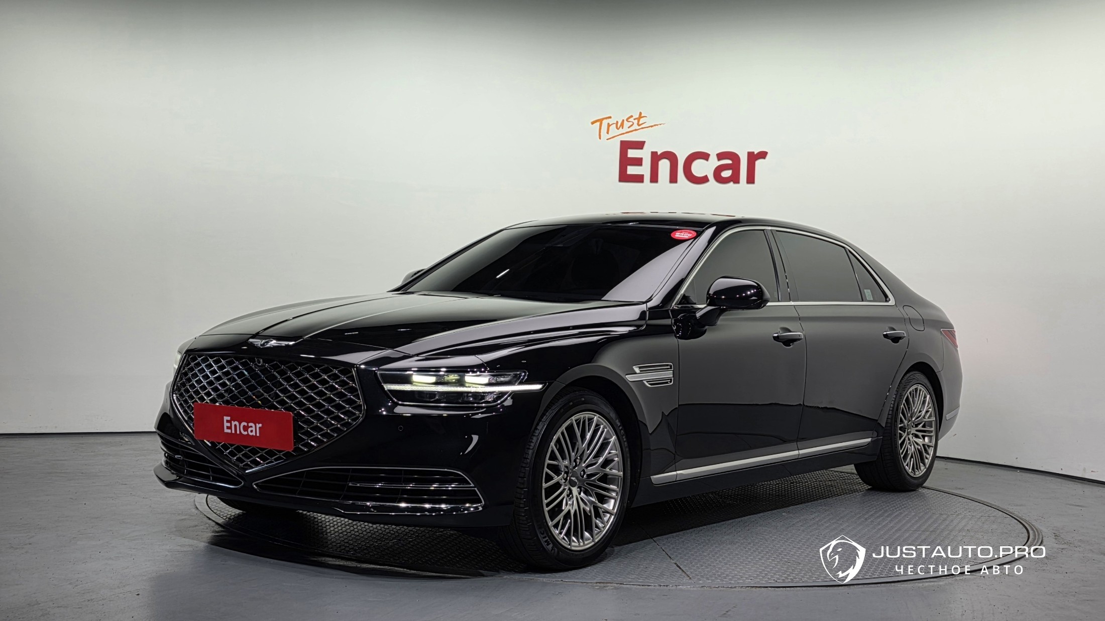 Автомобиль Genesis G90