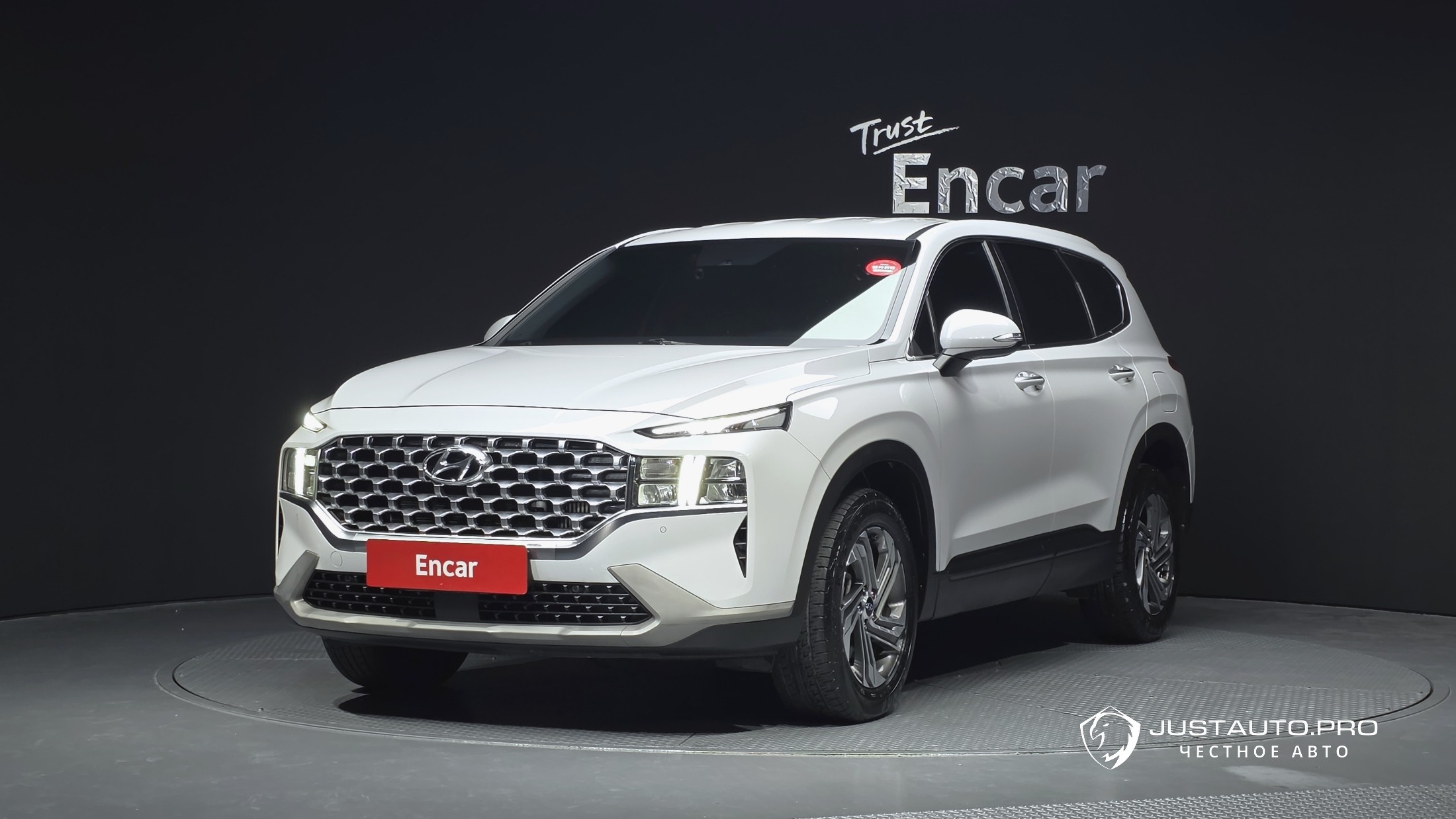 Автомобиль Hyundai Santafe