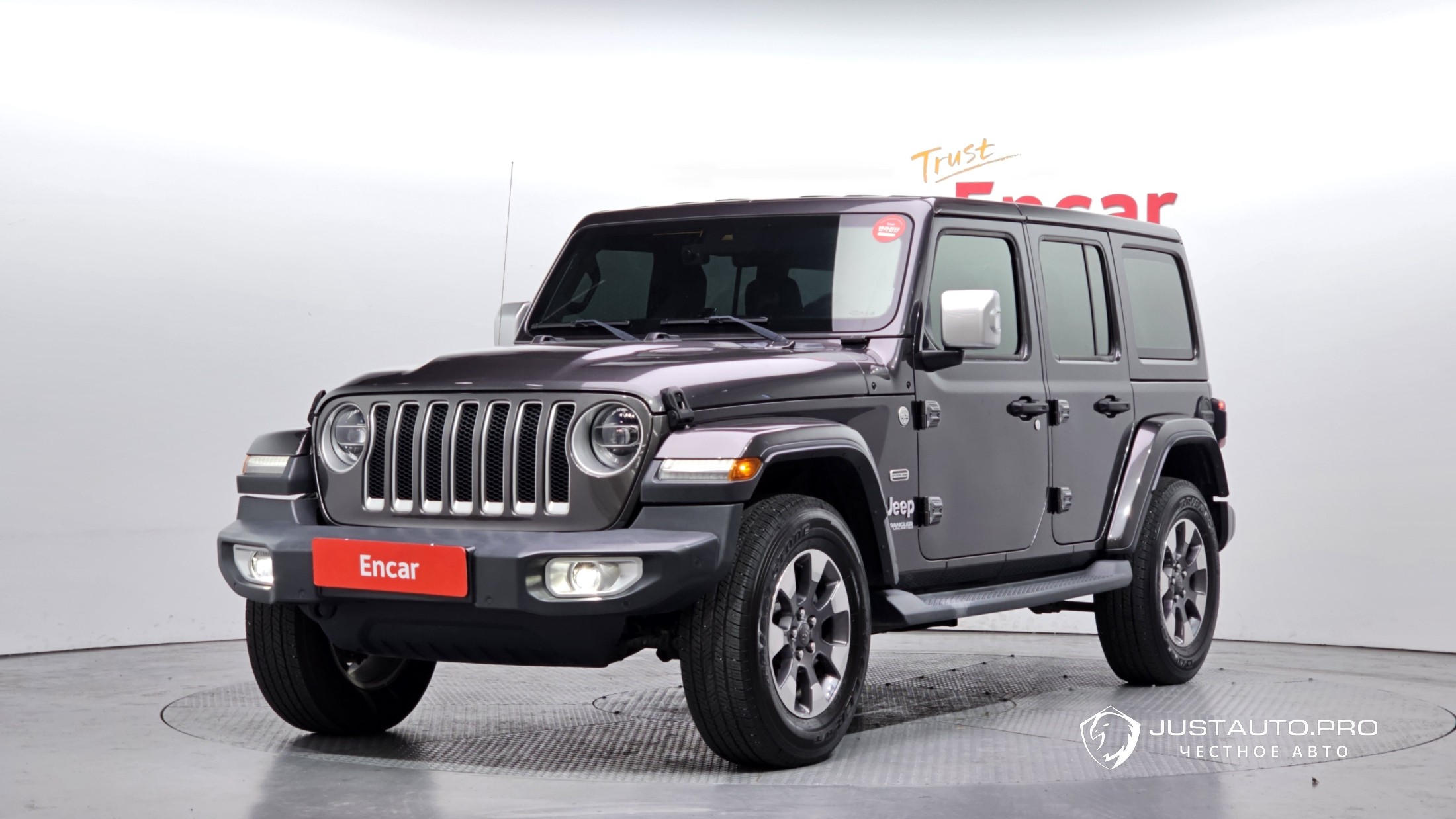 Автомобиль Jeep Wrangler