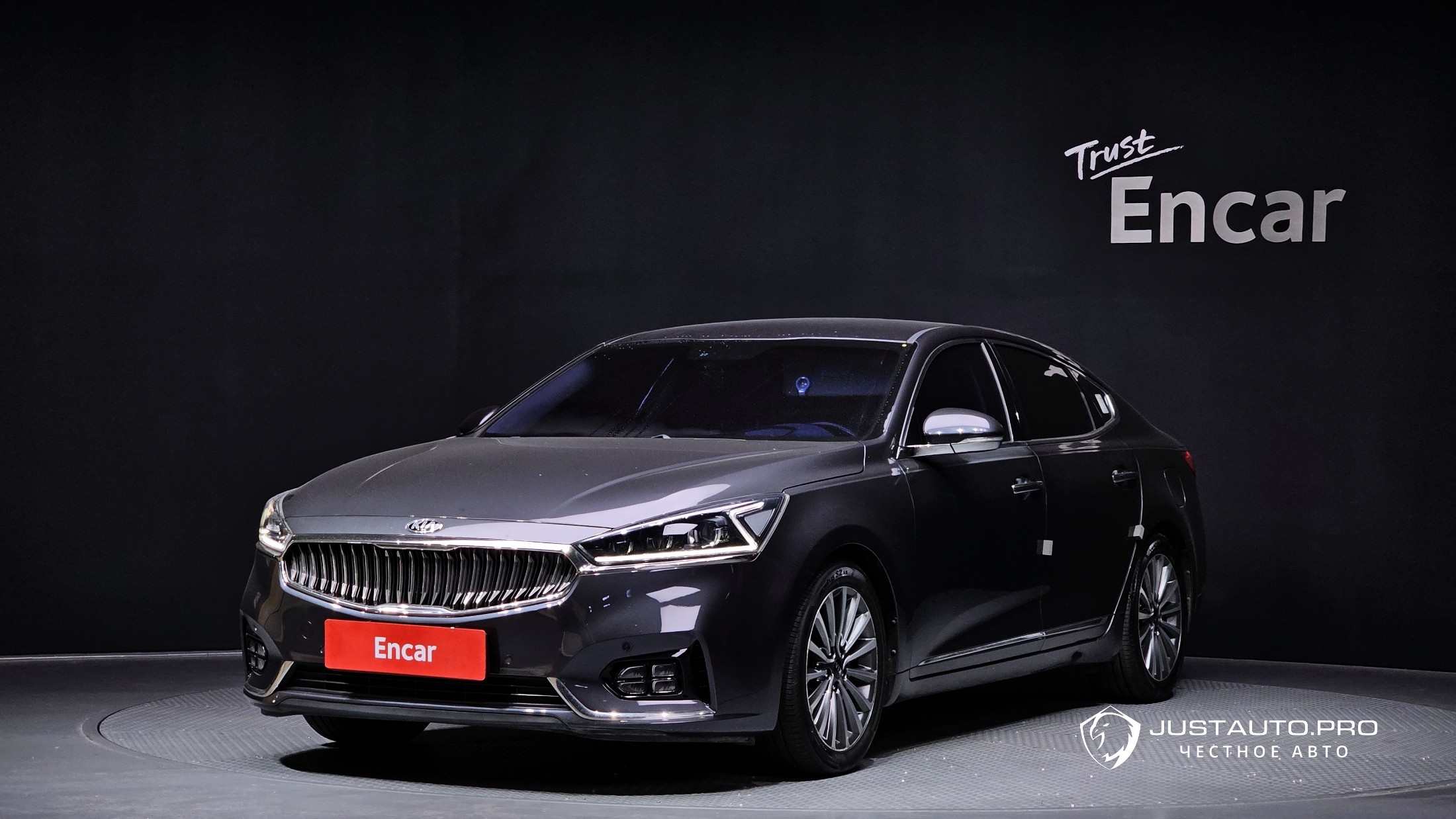 Автомобиль Kia K7