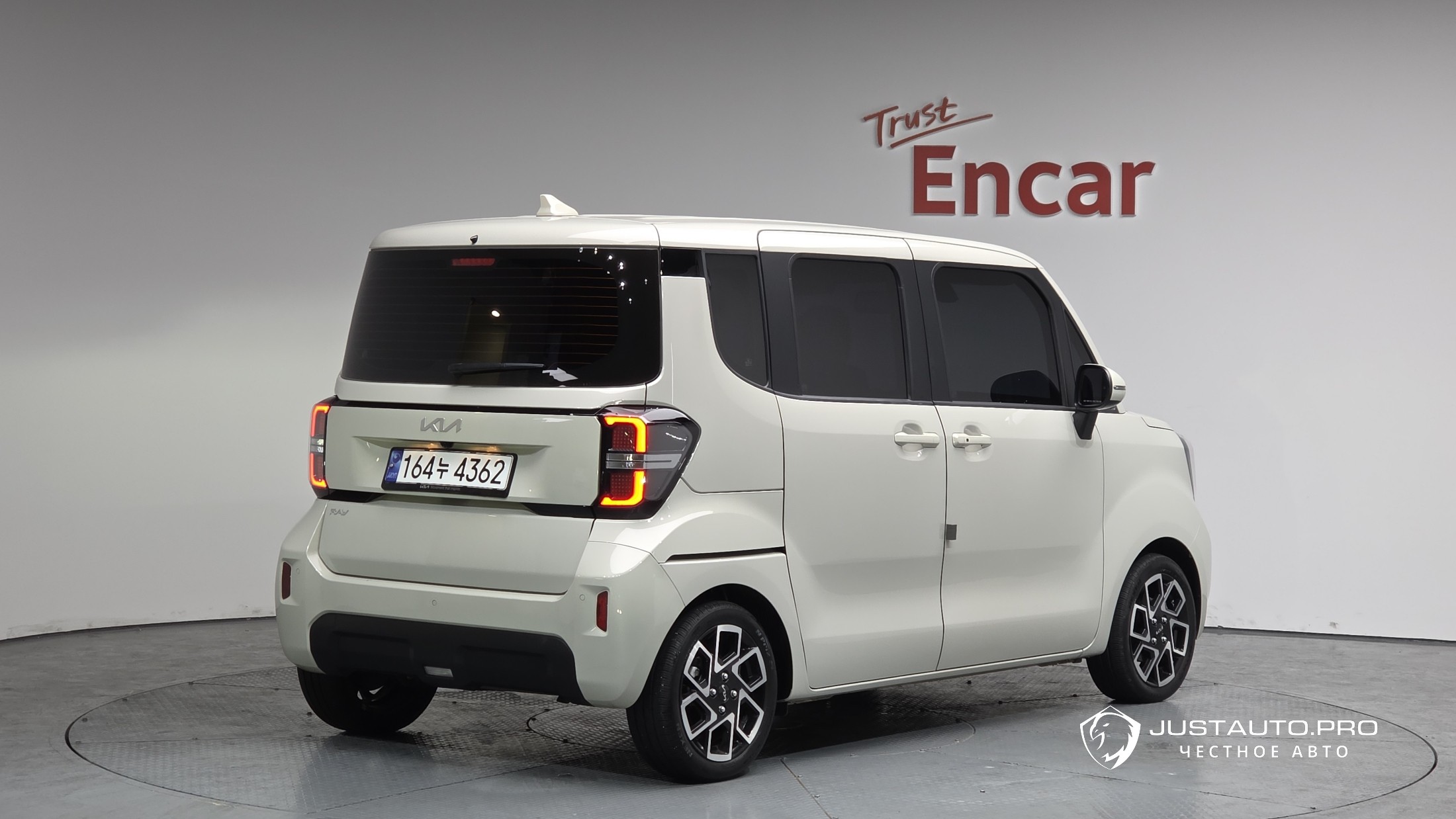 Автомобиль Kia RAY