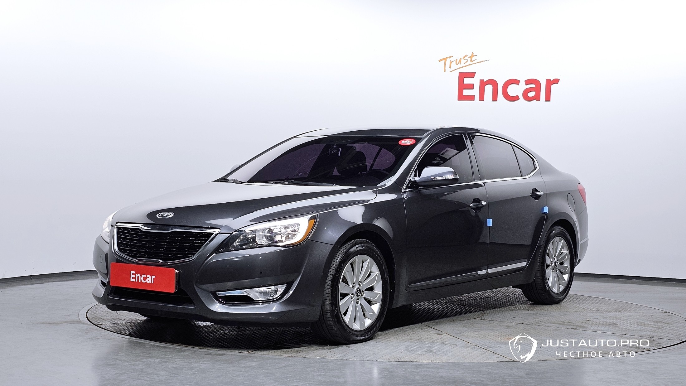 Автомобиль Kia K7