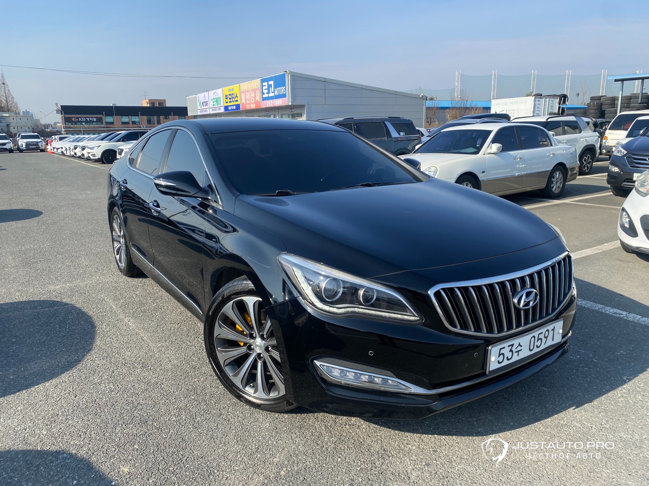 Автомобиль Hyundai Aslan