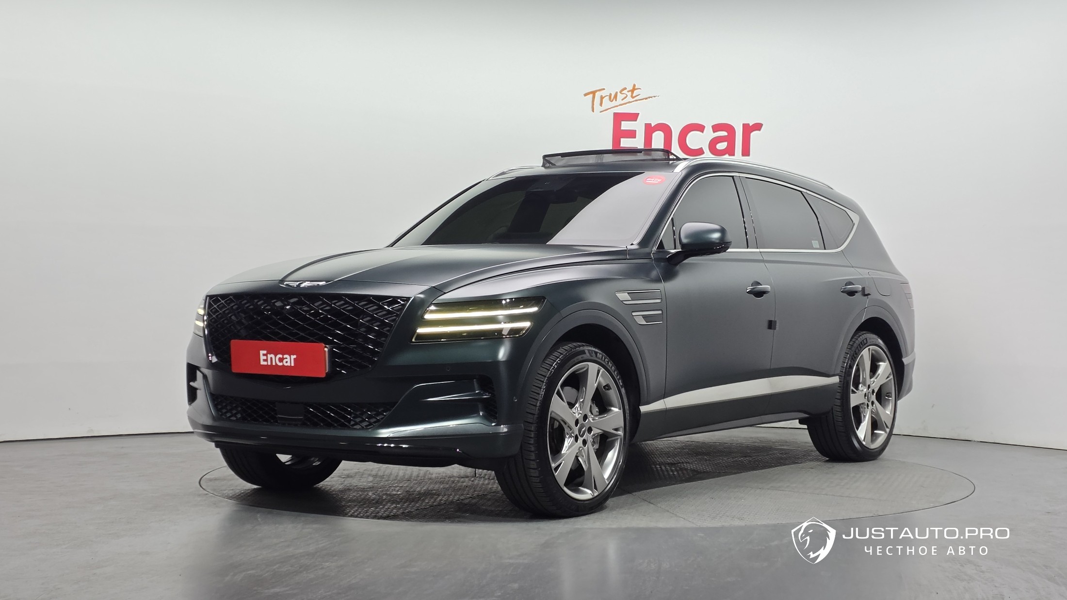 Автомобиль Genesis GV80