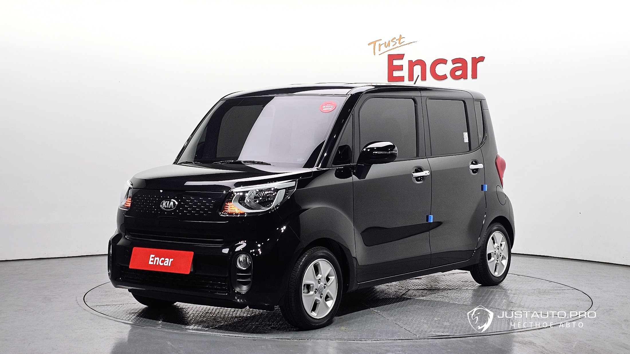 Автомобиль Kia RAY