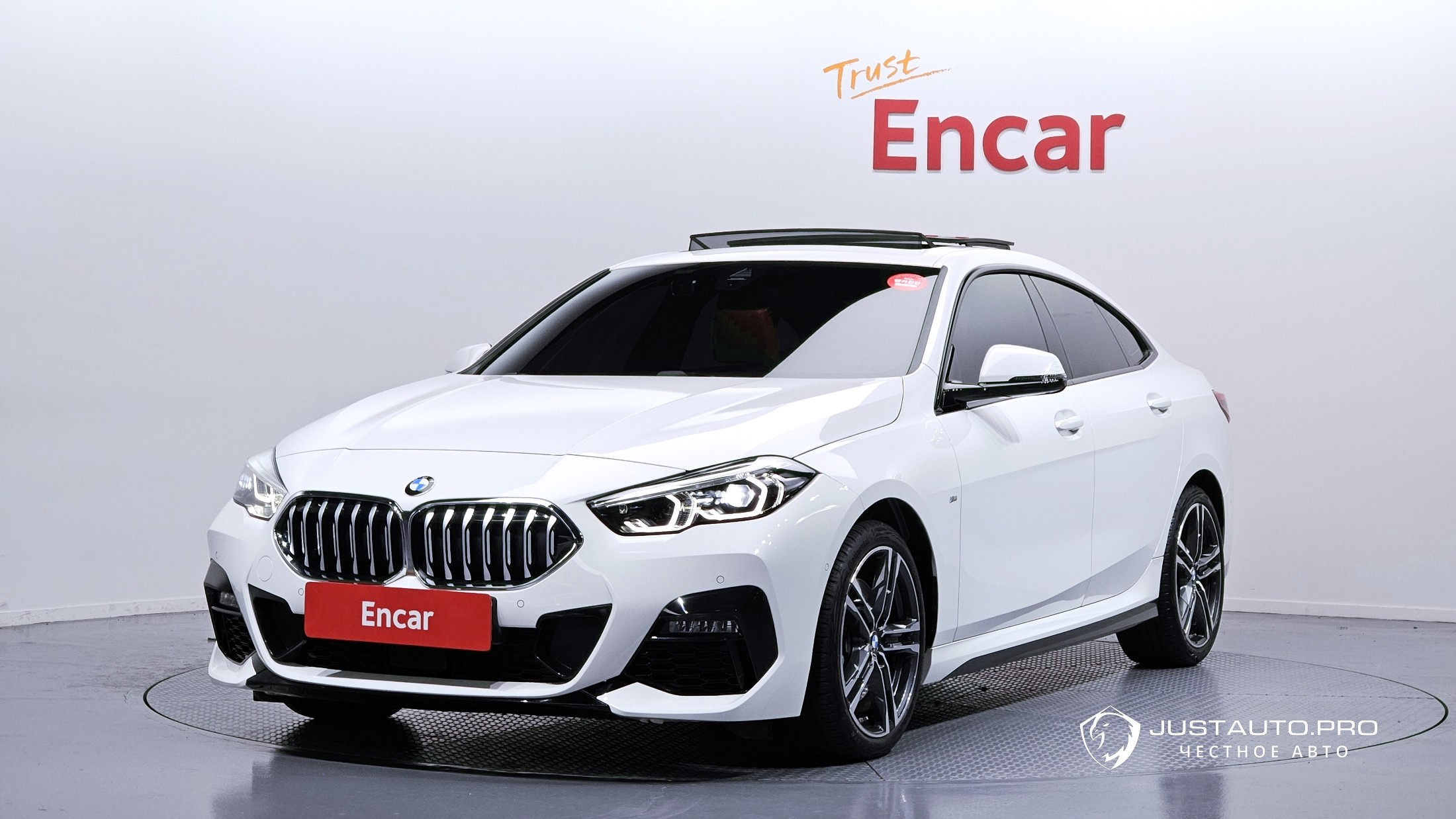 Автомобиль BMW 2-Series