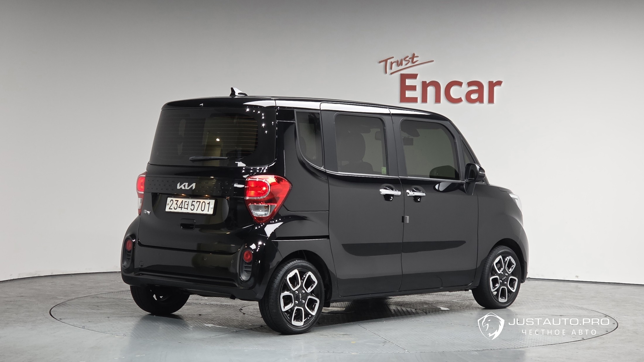 Автомобиль Kia RAY