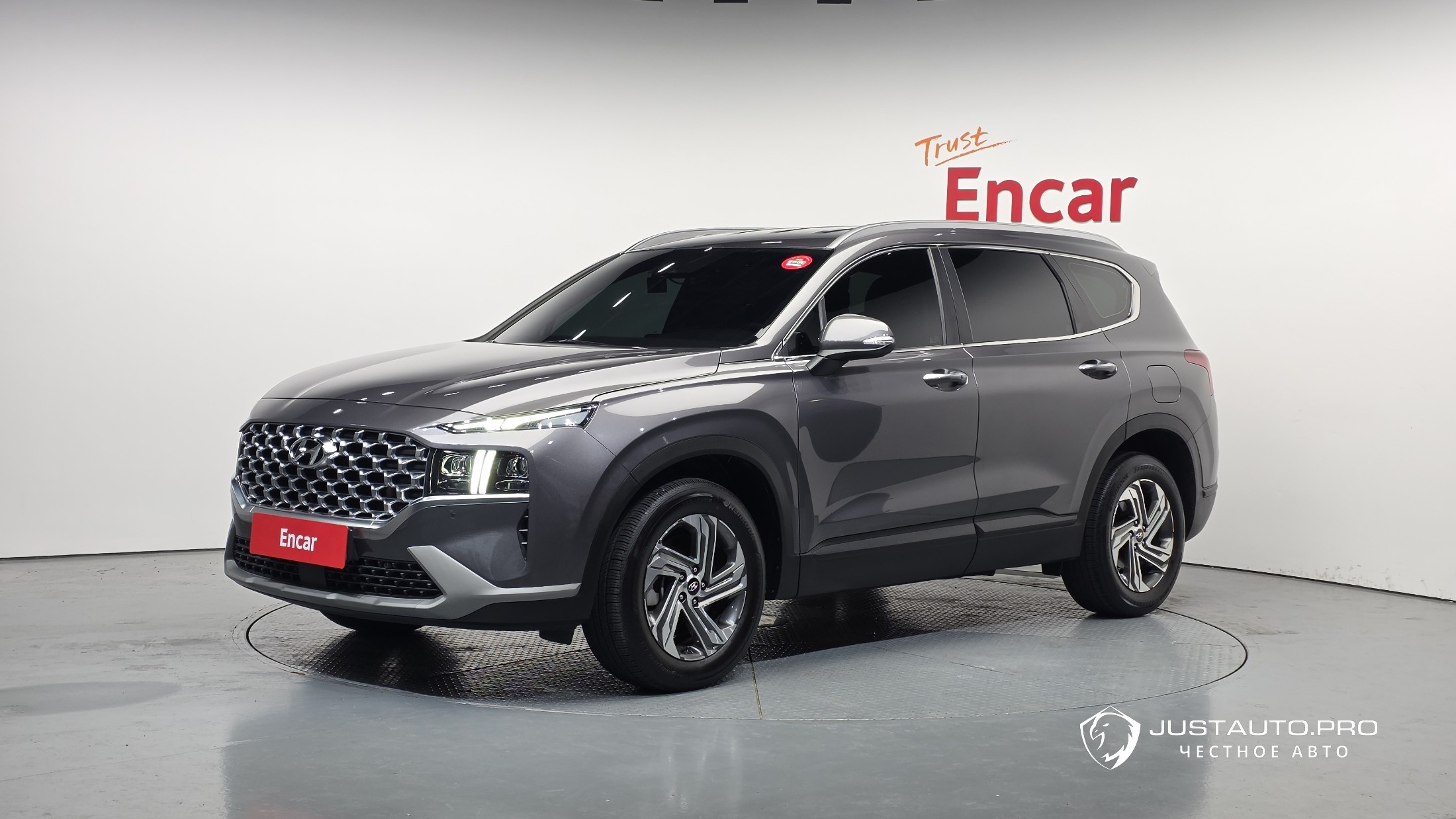 Автомобиль Hyundai Santafe