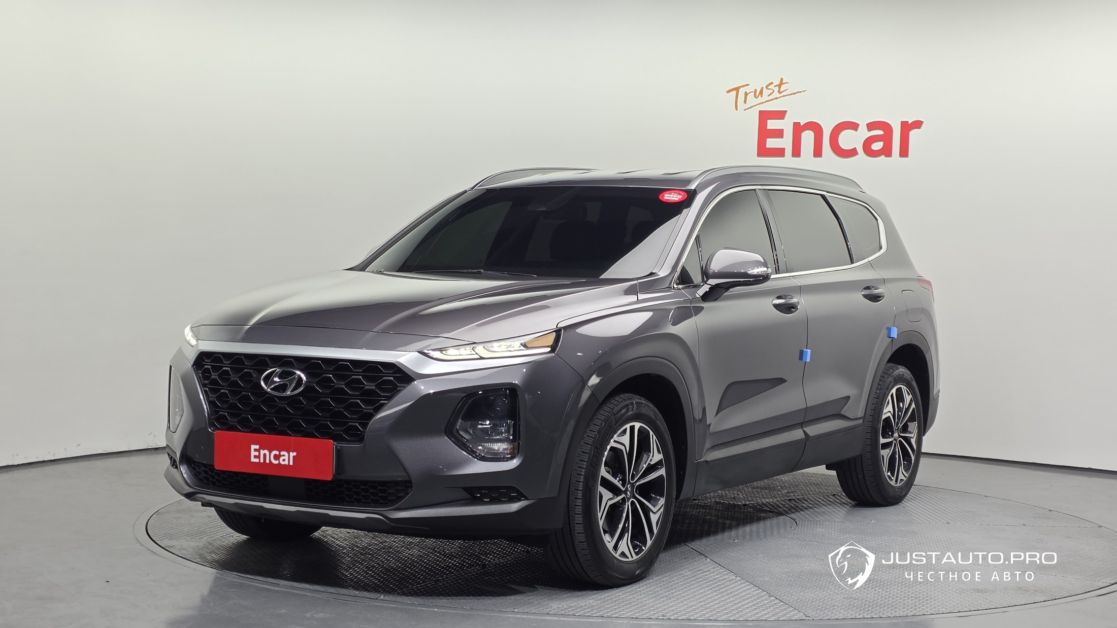 Автомобиль Hyundai Santafe