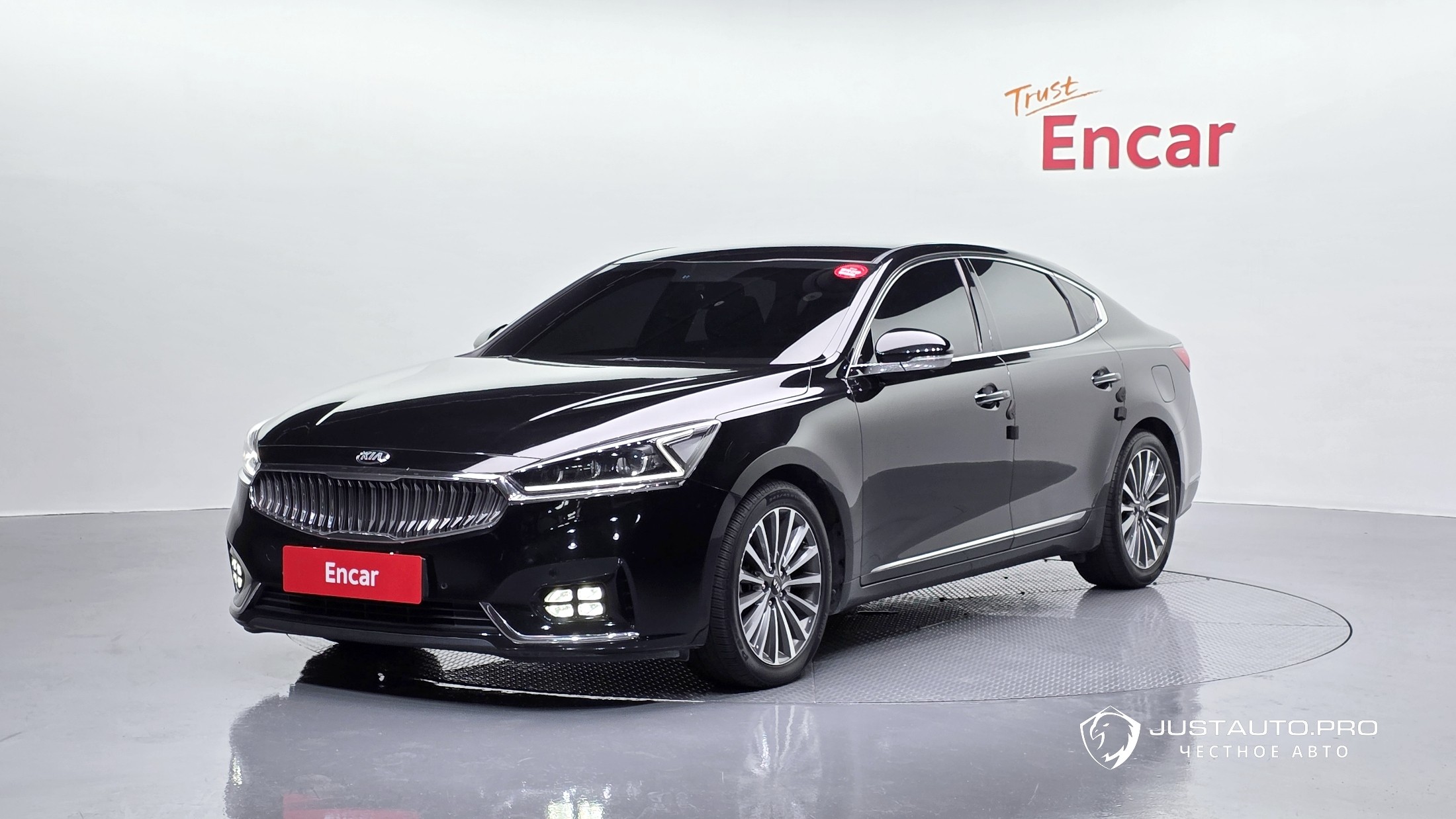 Автомобиль Kia K7