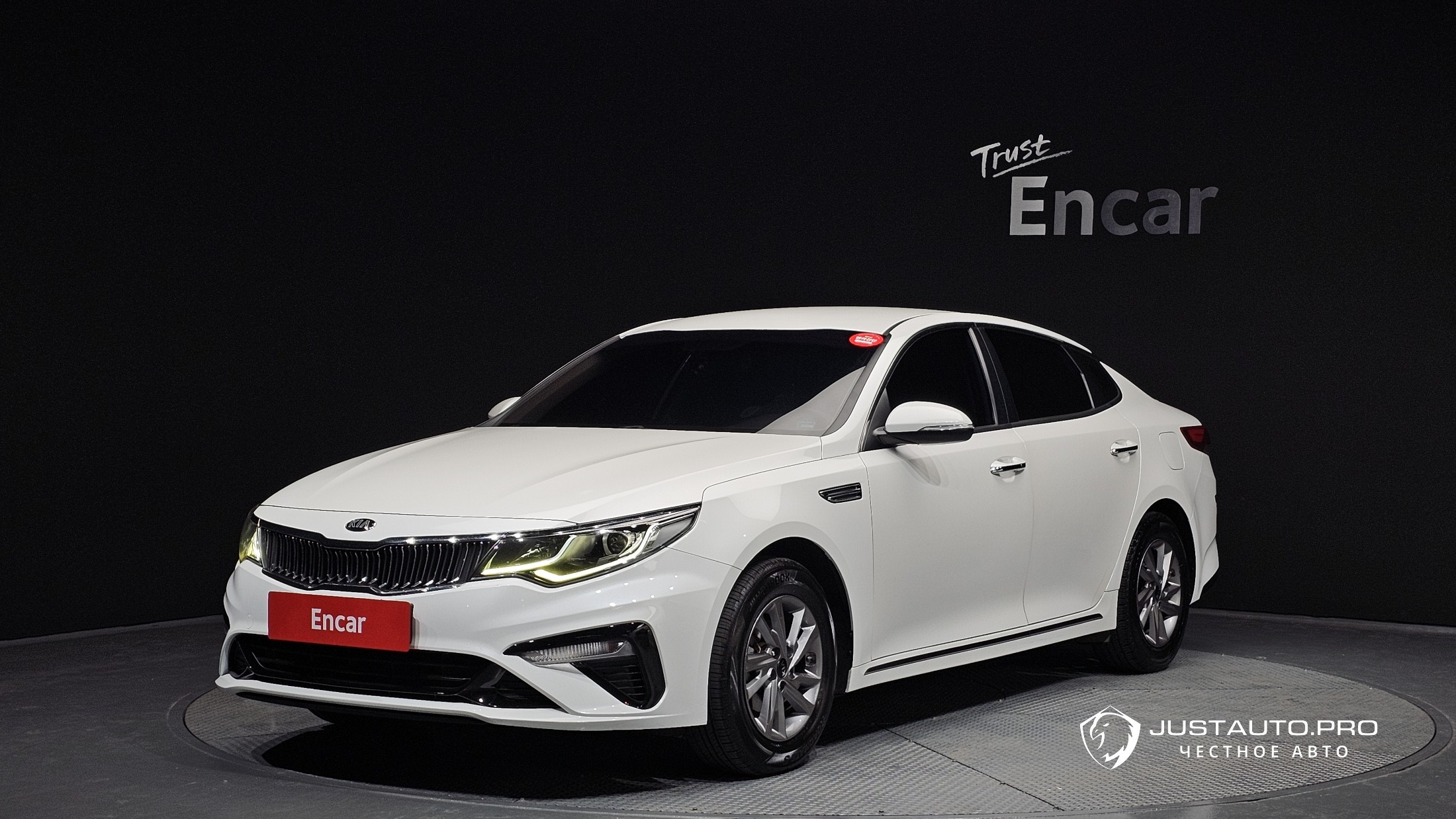 Автомобиль Kia K5