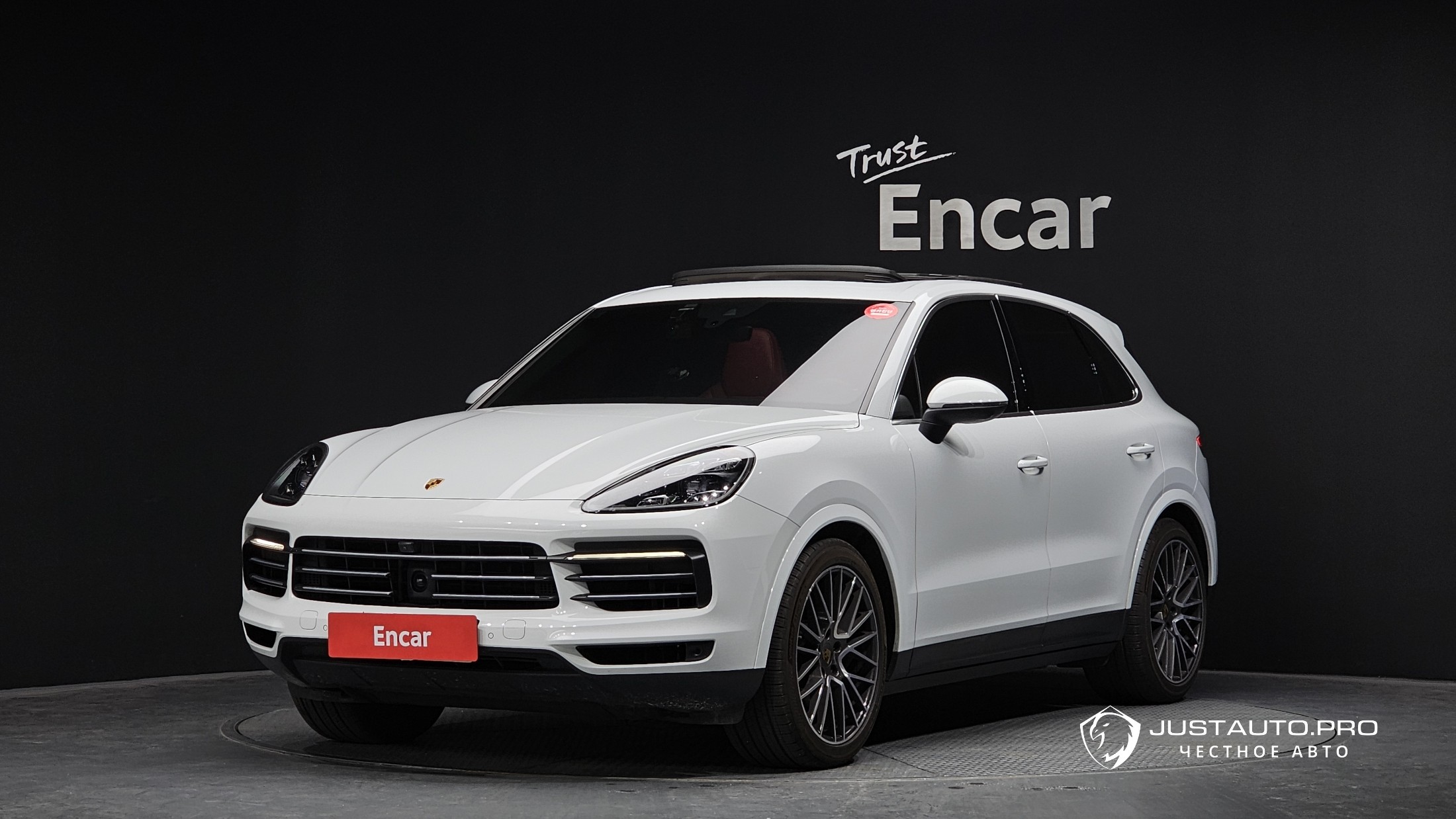 Автомобиль Porsche Cayenne