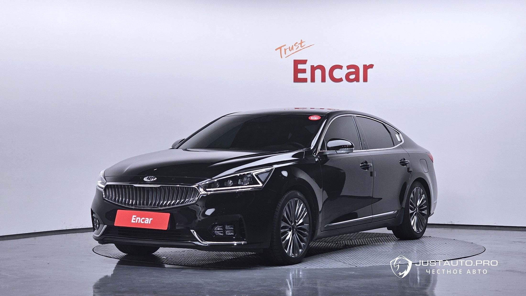 Автомобиль Kia K7