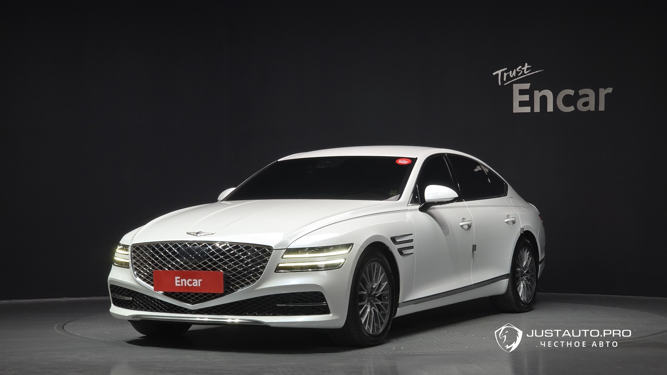 Автомобиль Genesis G80