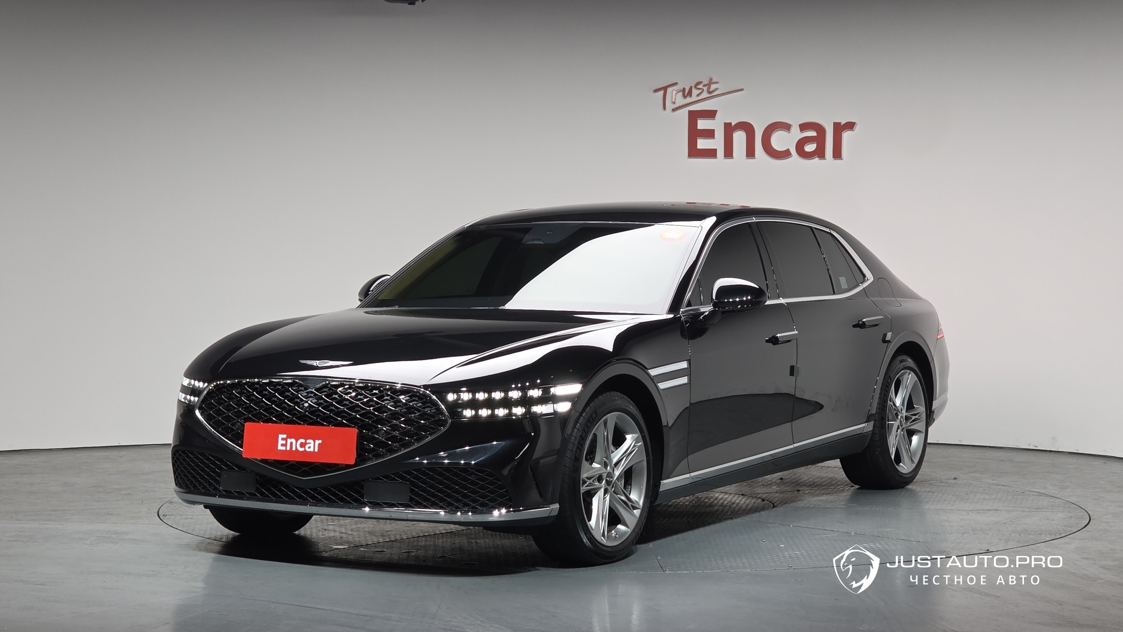 Автомобиль Genesis G90