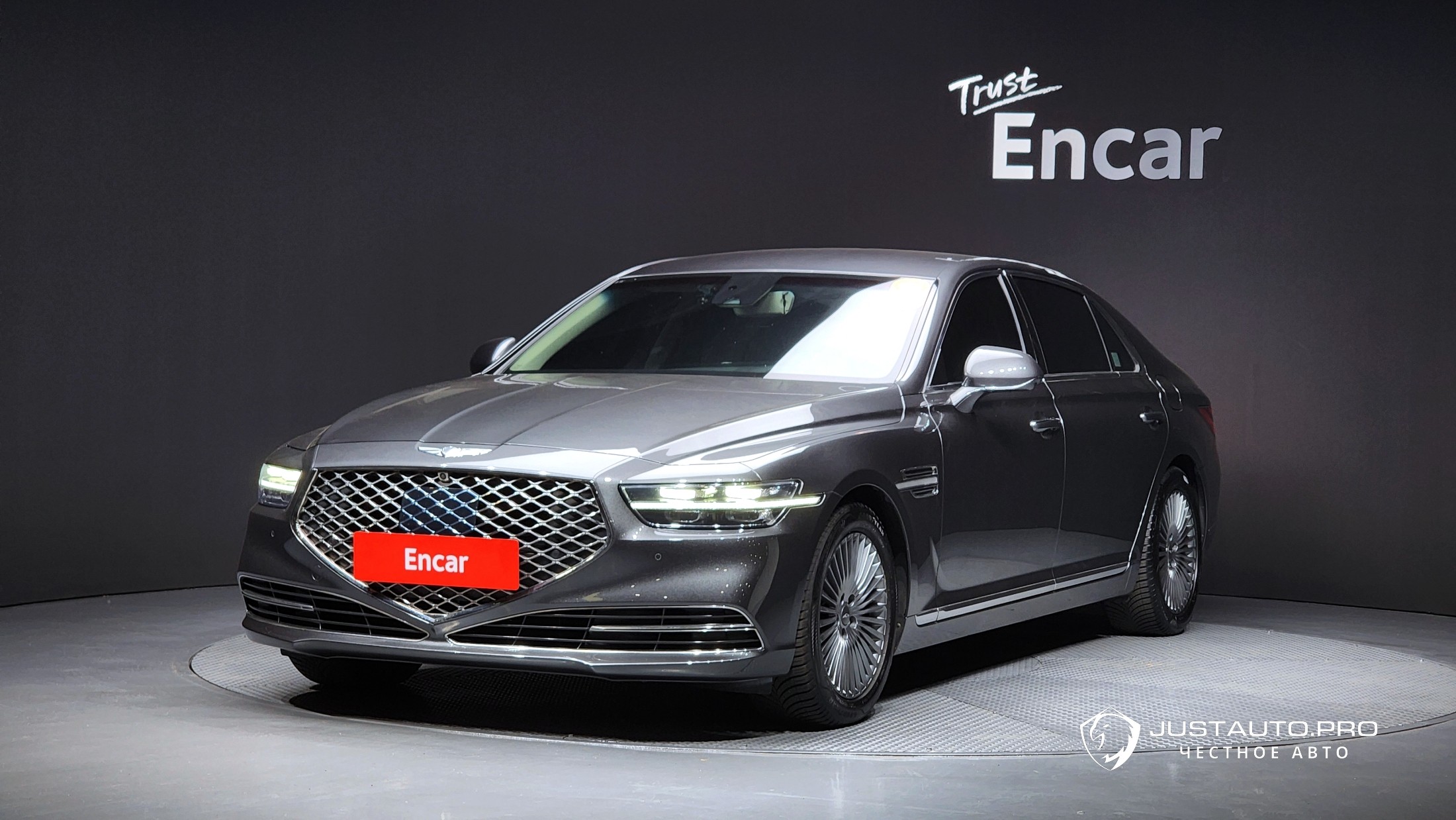 Автомобиль Genesis G90