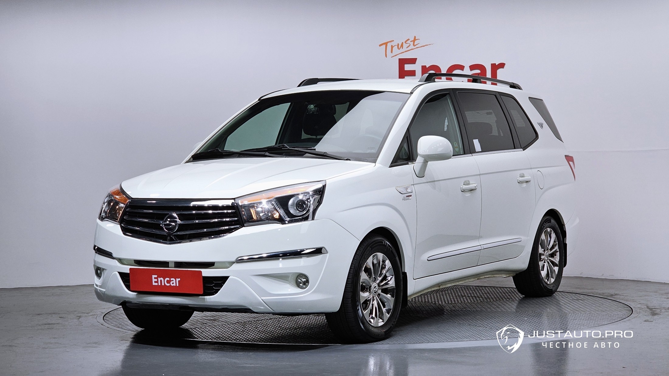 Автомобиль KG_Mobility_Ssangyong KORANDO