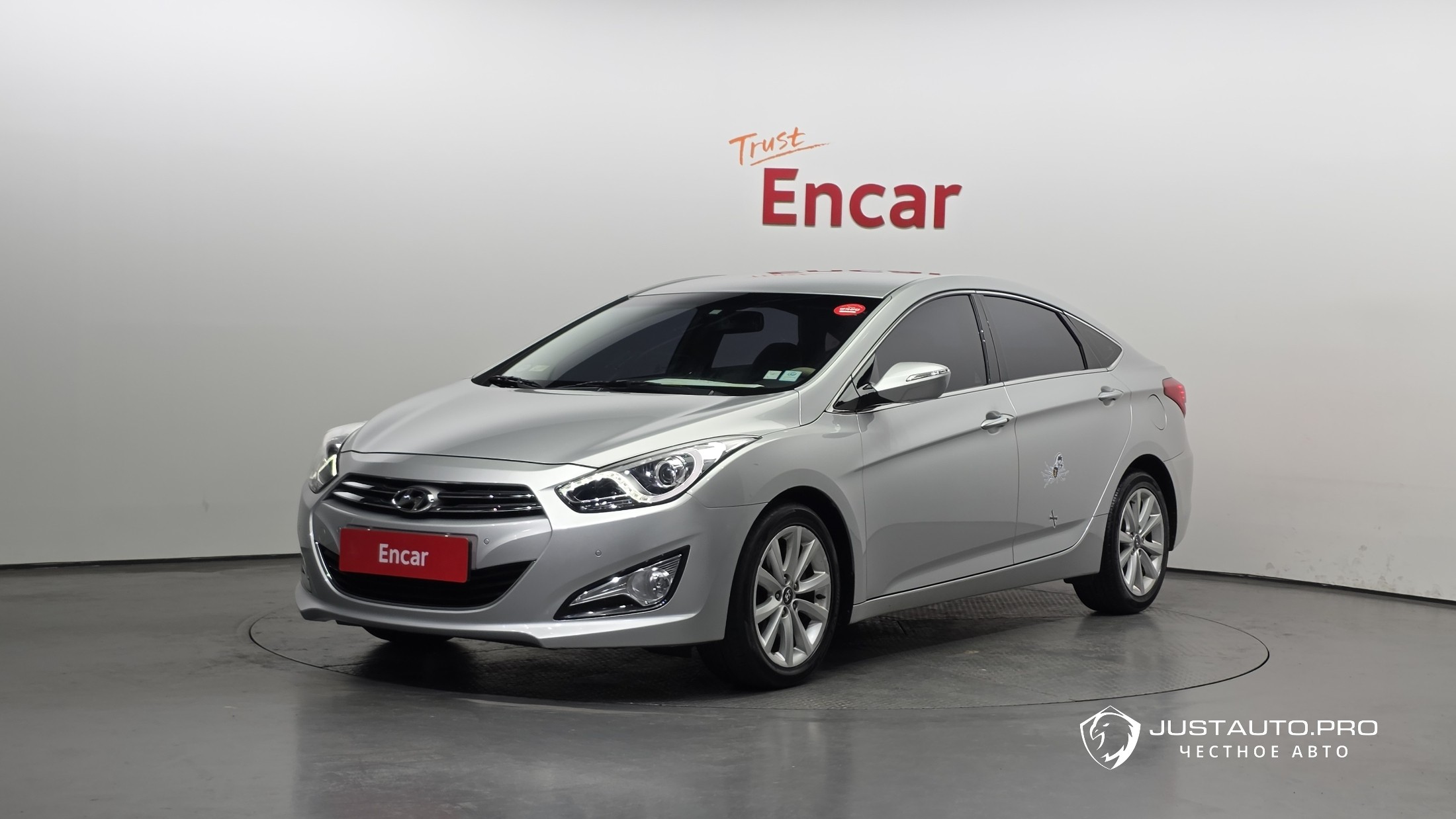 Автомобиль Hyundai i40