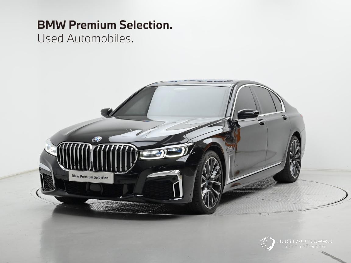 Автомобиль BMW 7-Series