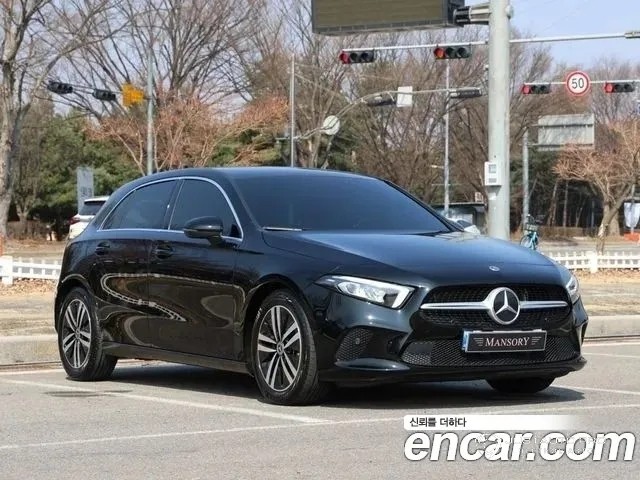 Автомобиль Mercedes-Benz A-Class
