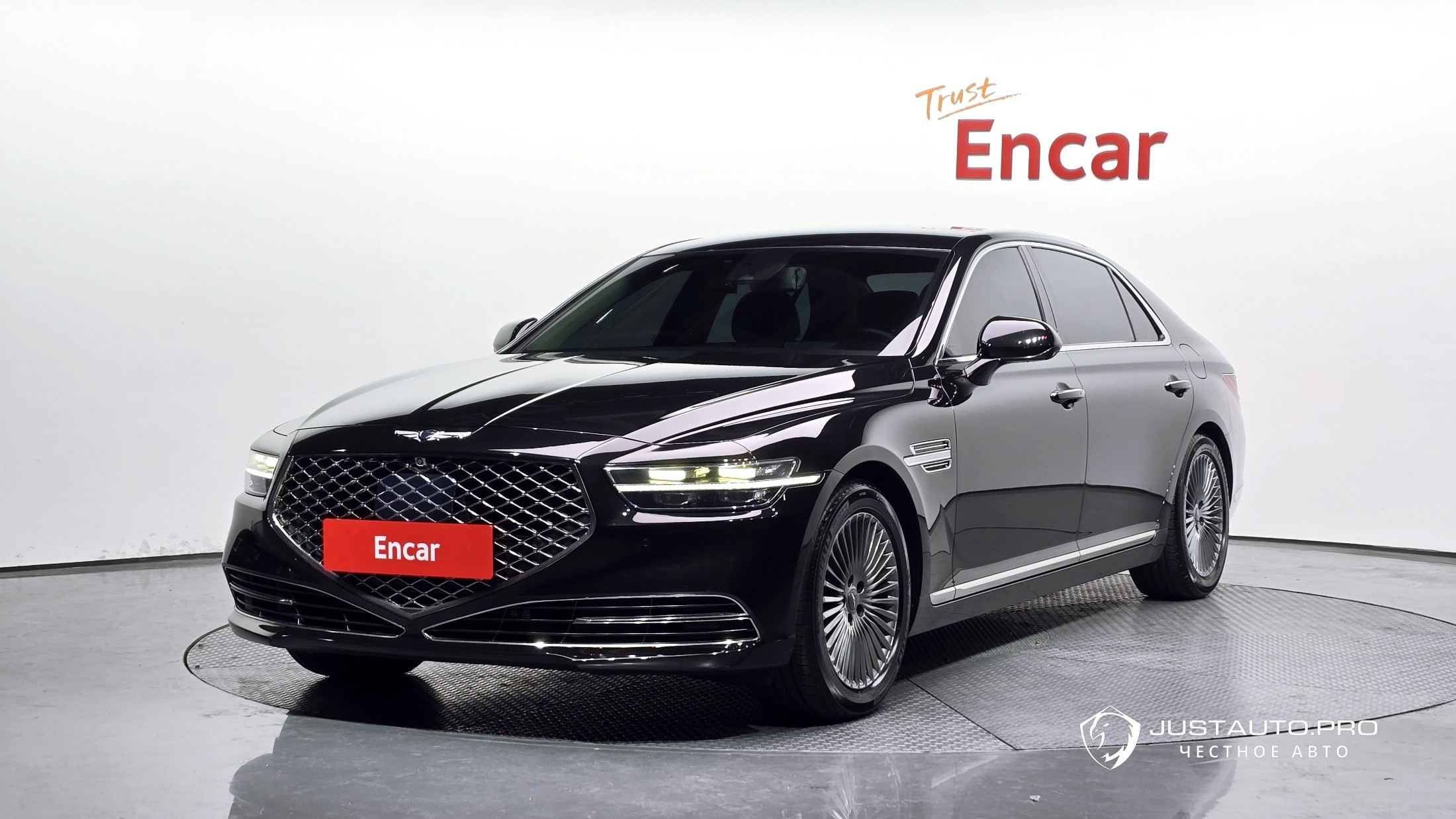 Автомобиль Genesis G90
