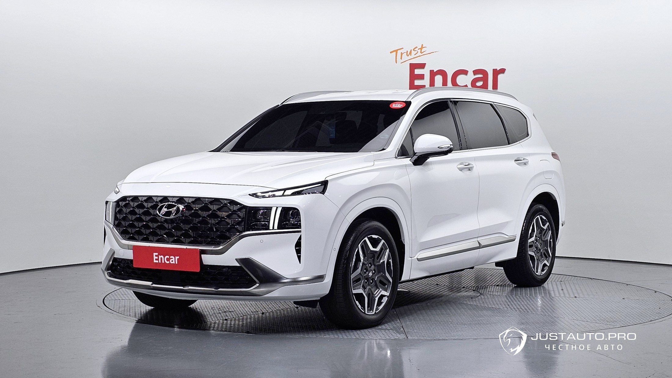 Автомобиль Hyundai Santafe