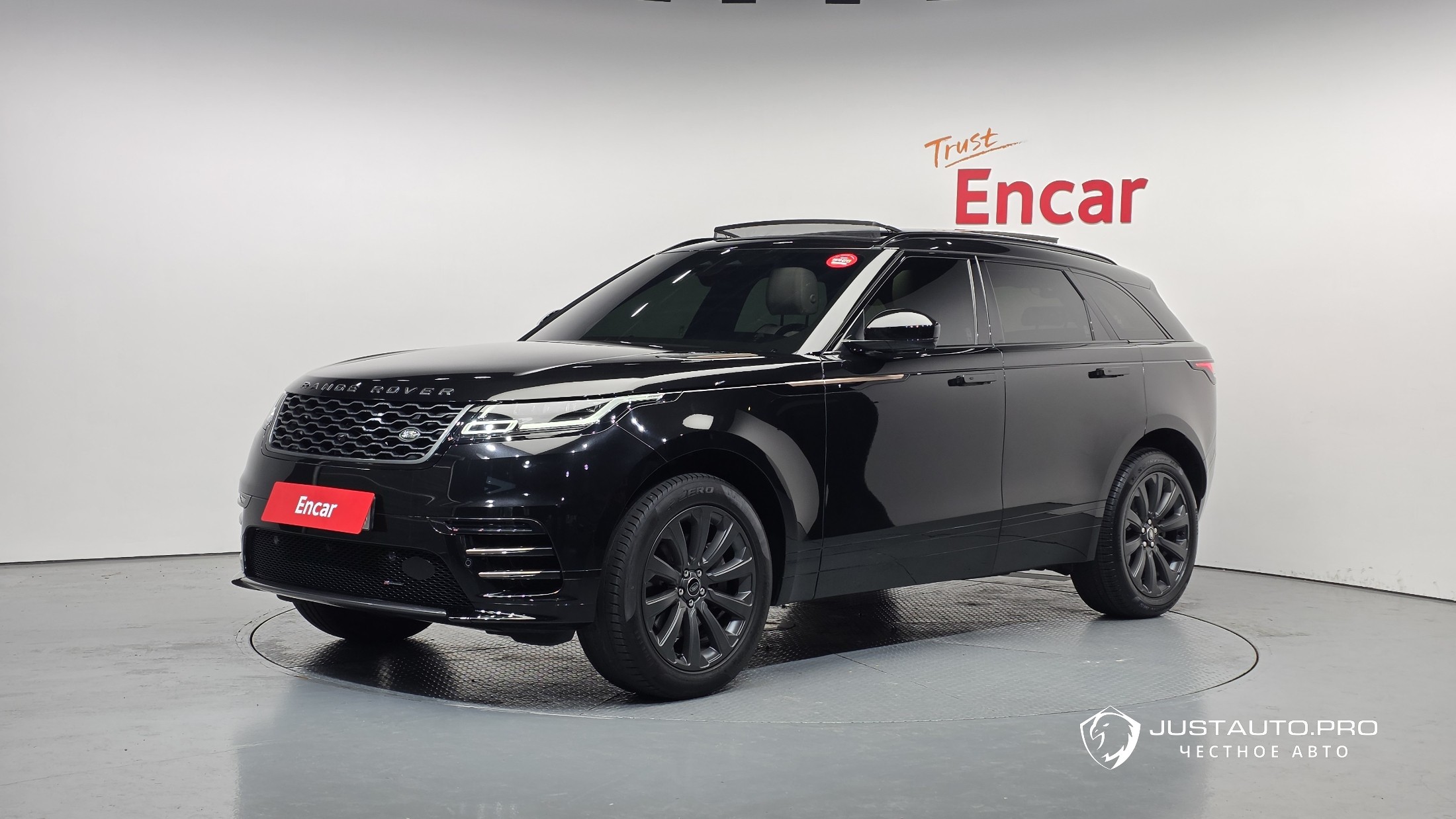 Автомобиль Land Rover Range Rover Velar