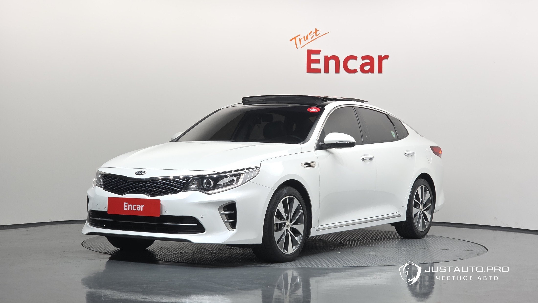 Автомобиль Kia K5