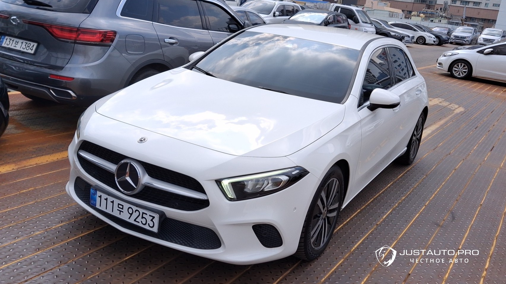 Автомобиль Mercedes-Benz A-Class