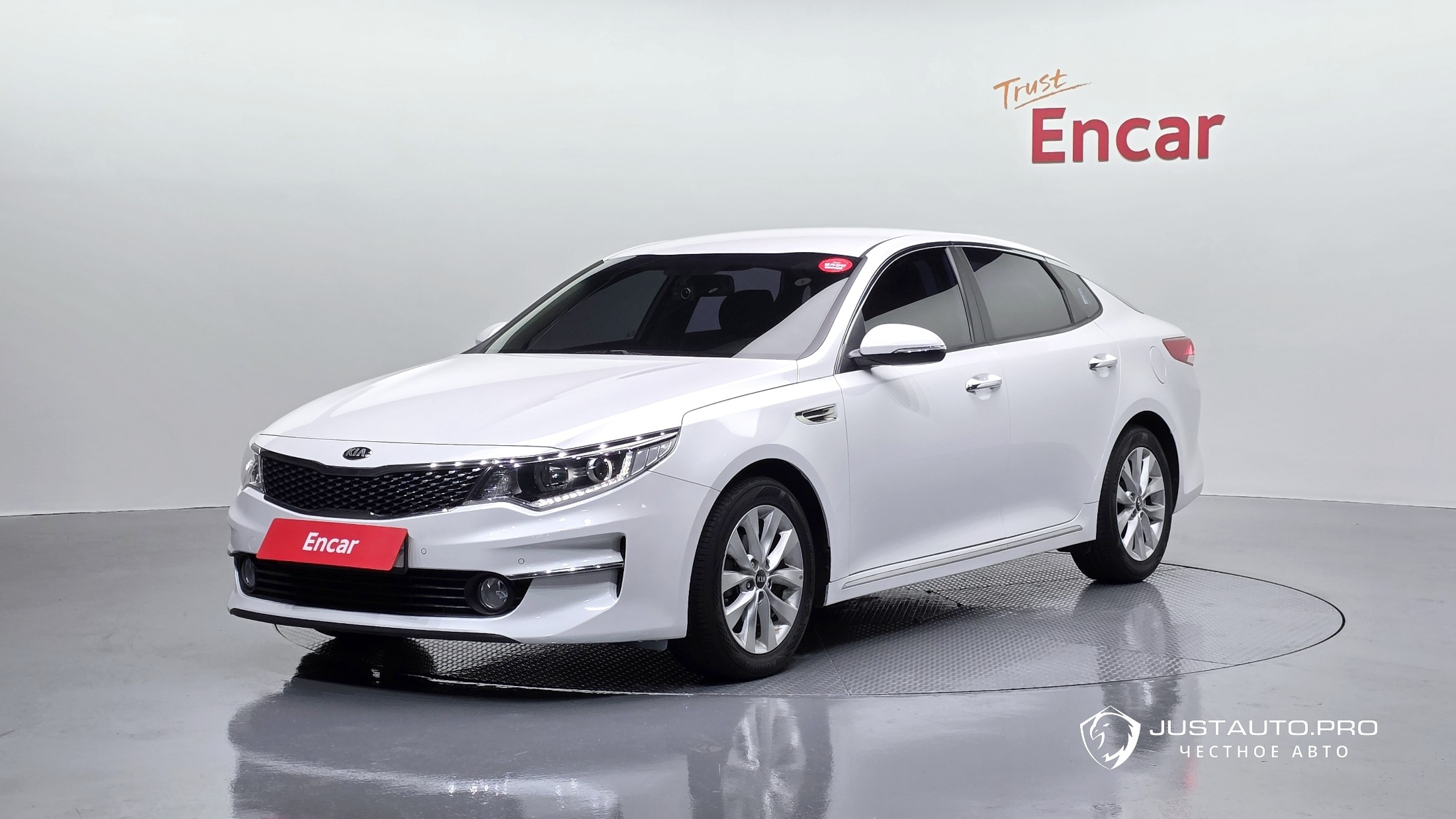 Автомобиль Kia K5