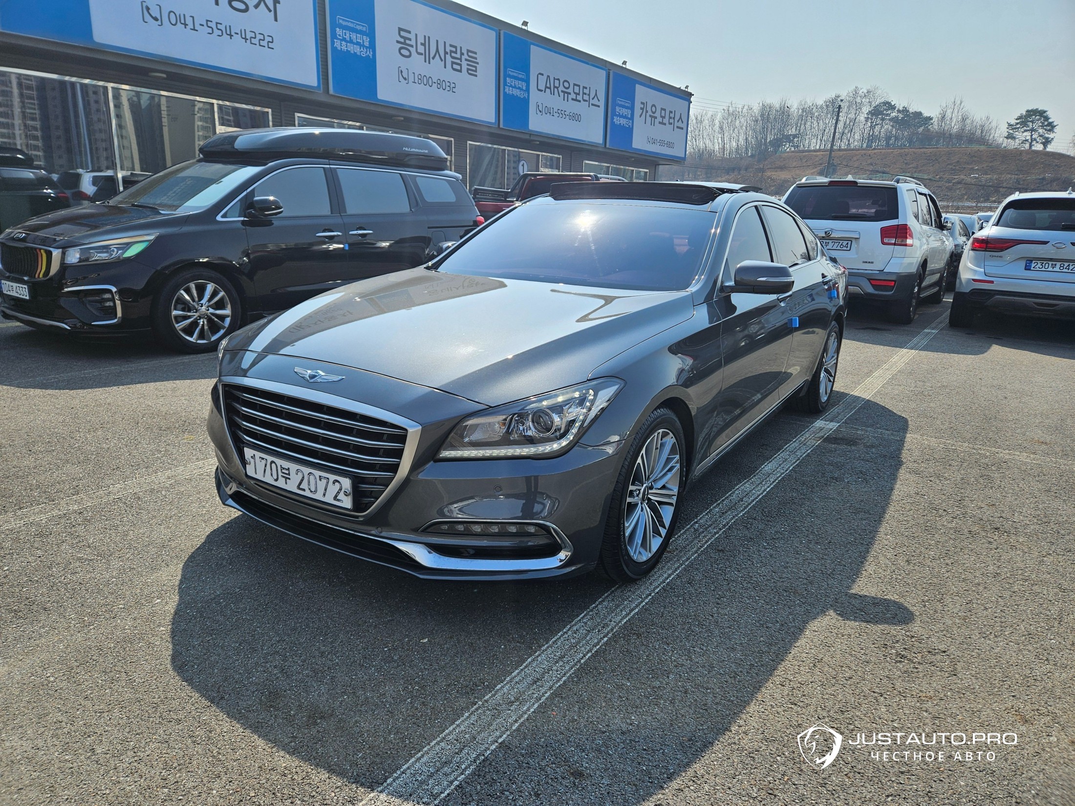 Автомобиль Genesis G80