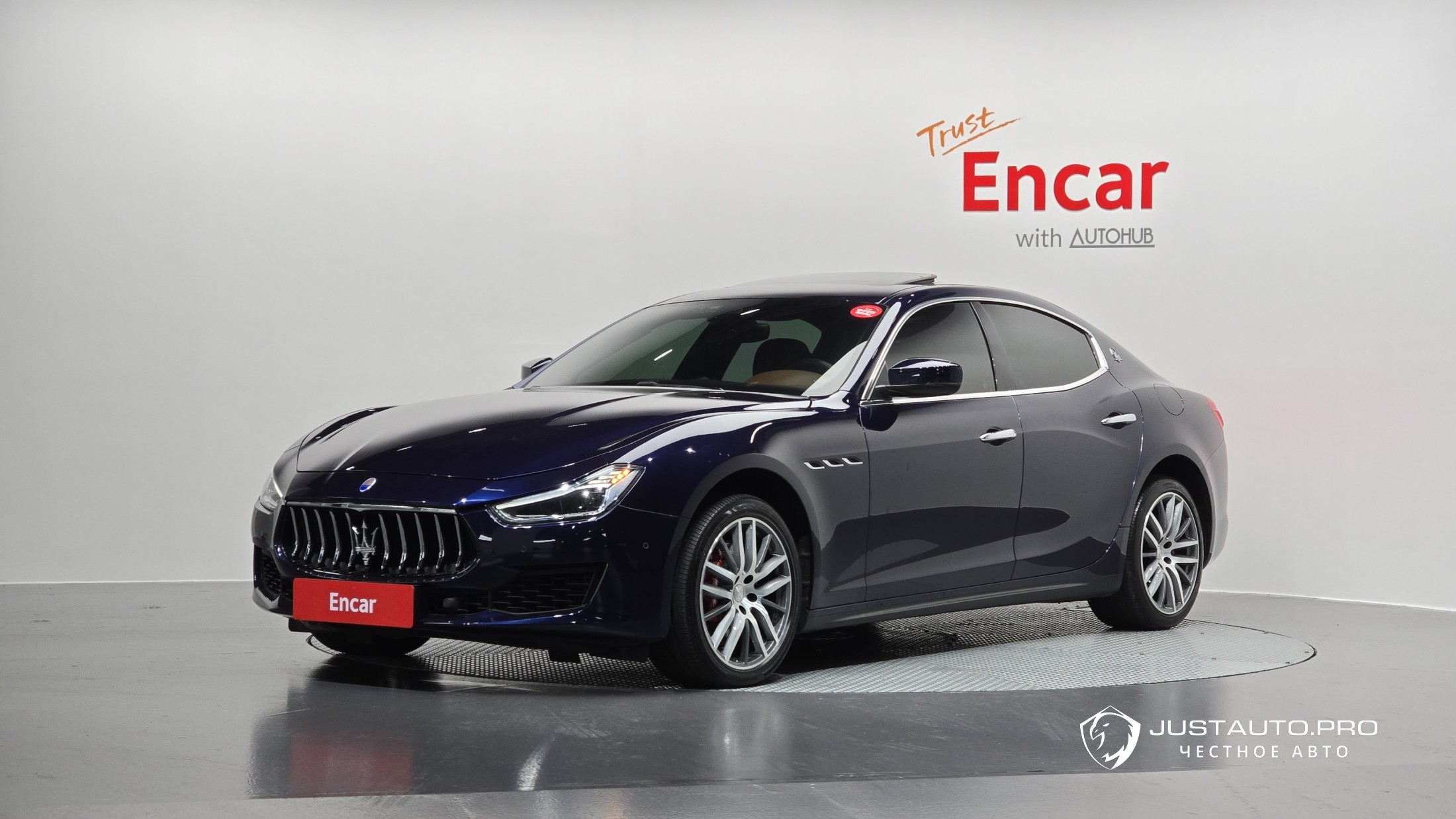 Автомобиль Maserati Ghibli