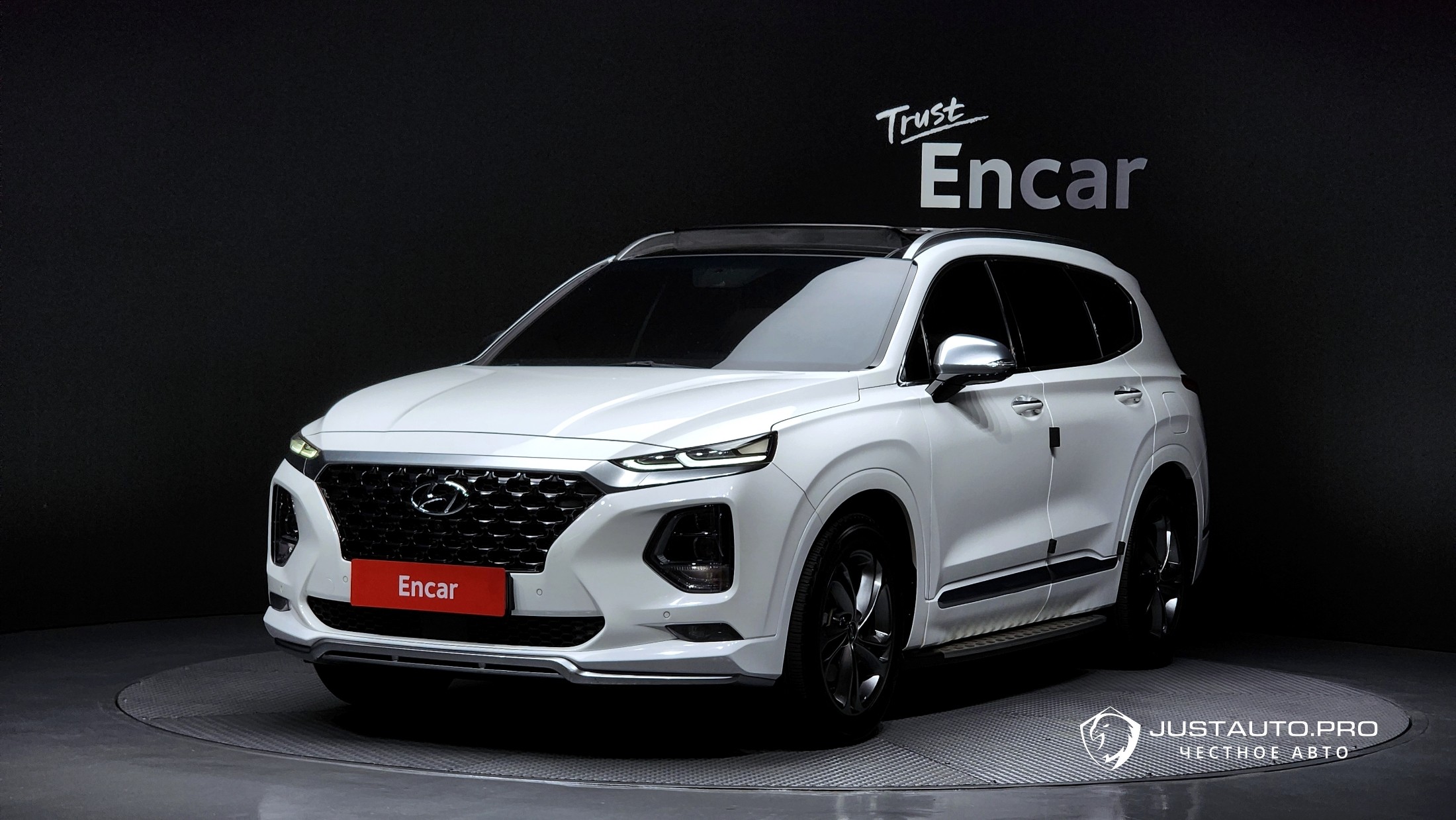 Автомобиль Hyundai Santafe