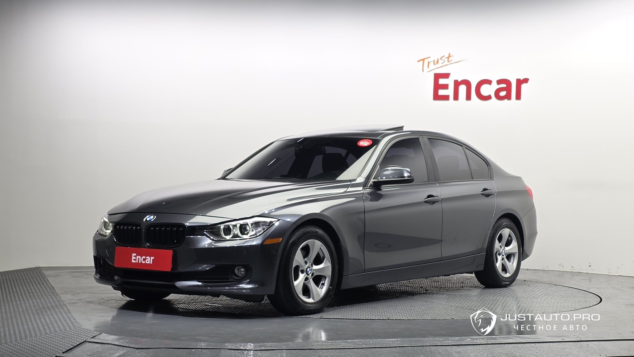 Автомобиль BMW 3-Series