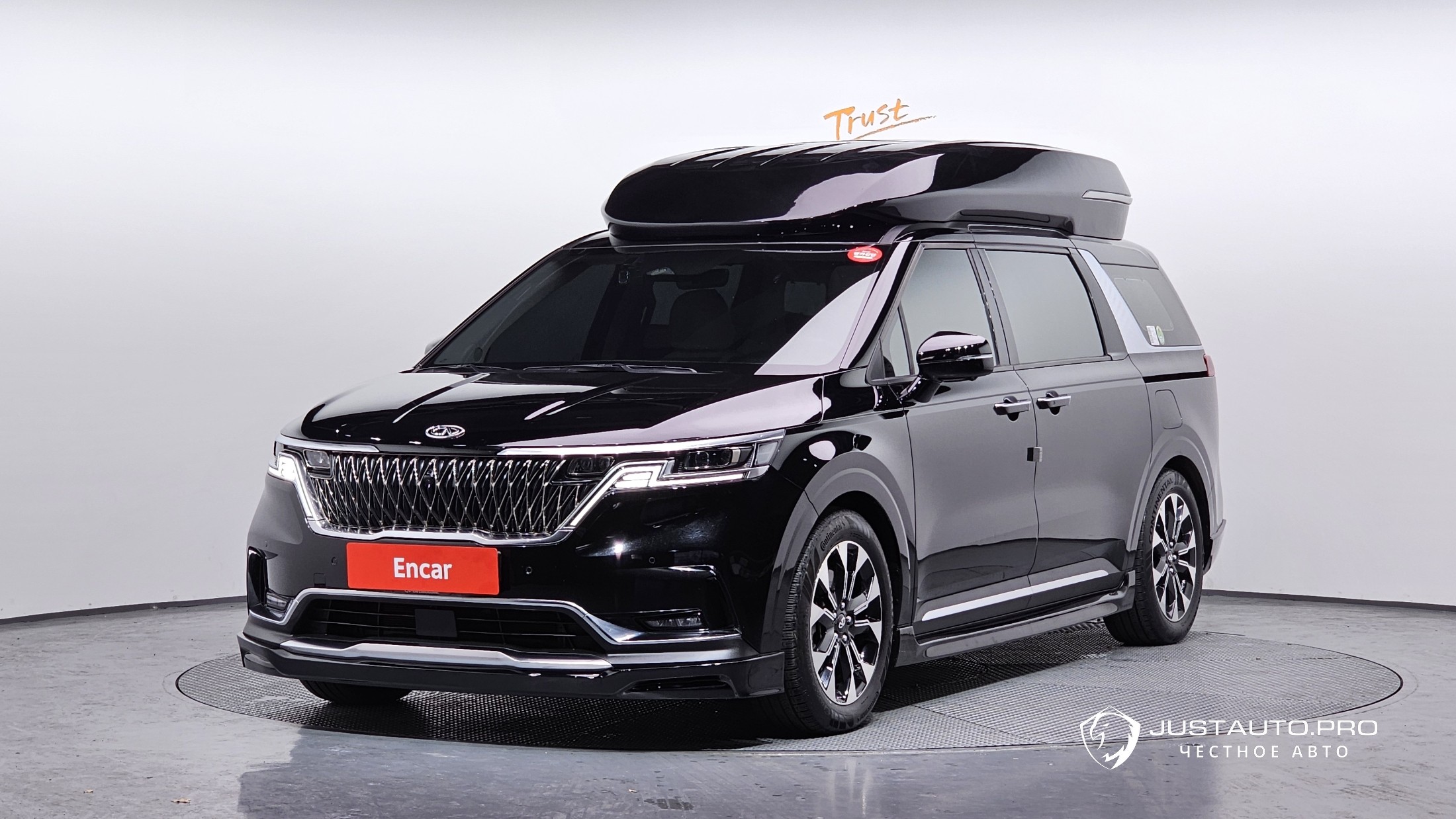 Автомобиль Kia Canival
