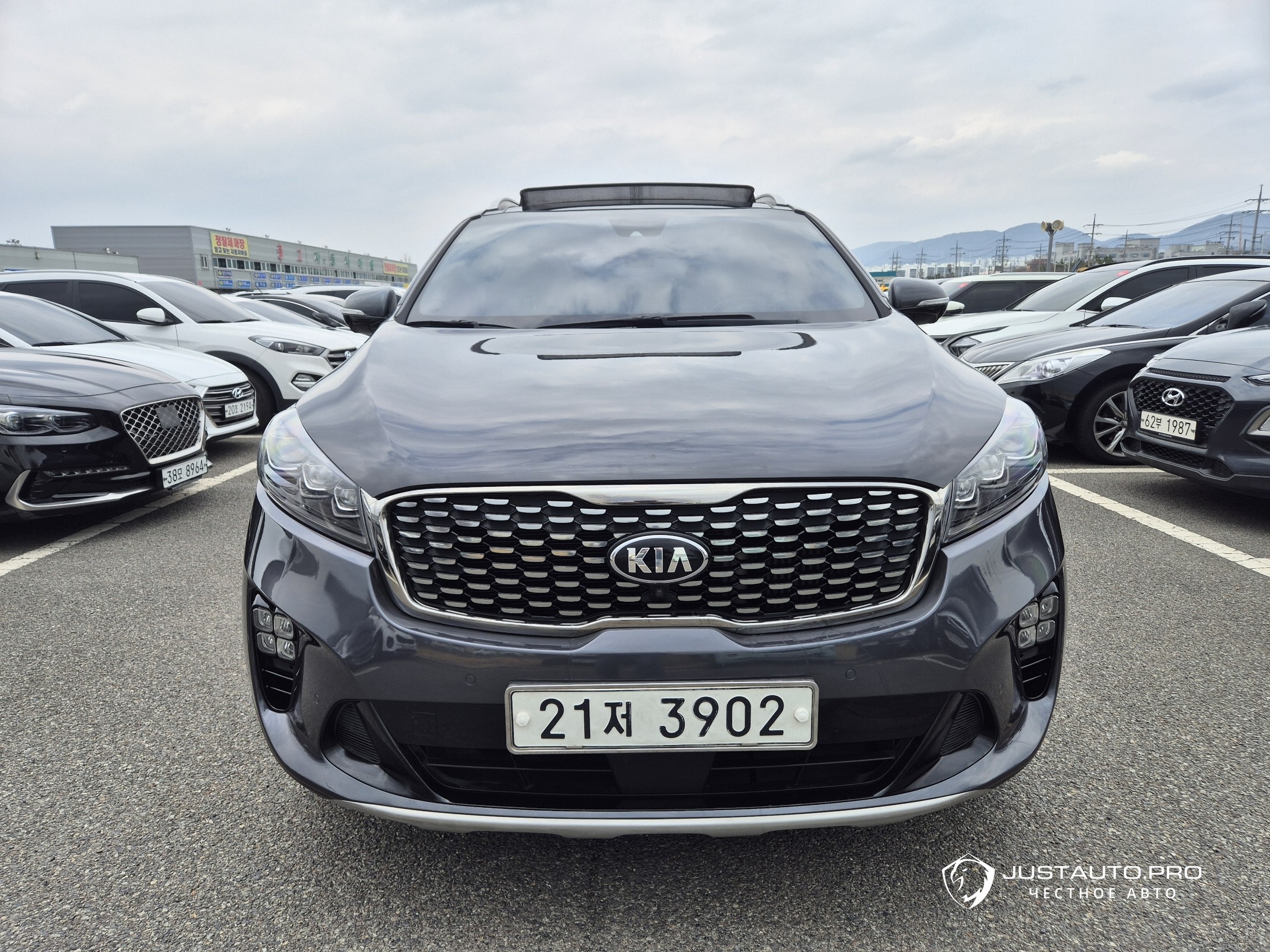 Автомобиль Kia Sorento
