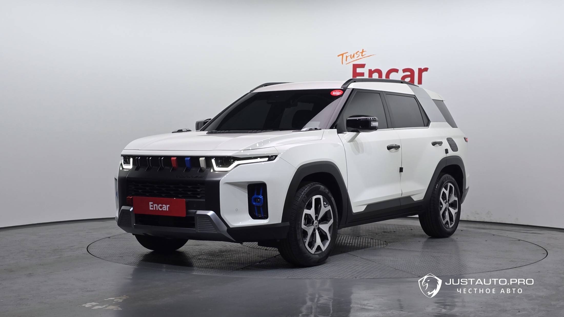 Автомобиль KG_Mobility_Ssangyong Torres