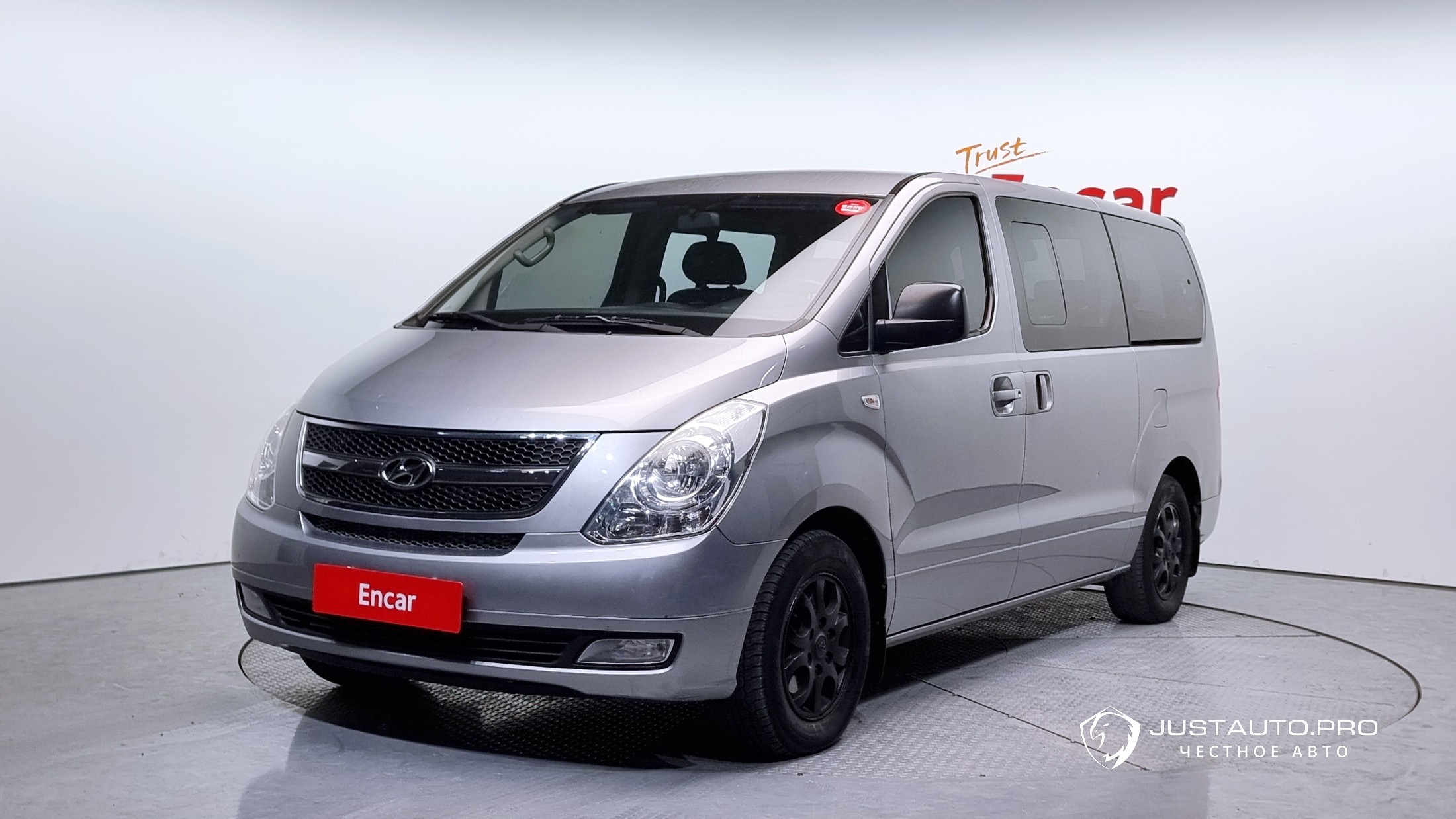 Автомобиль Hyundai Starex