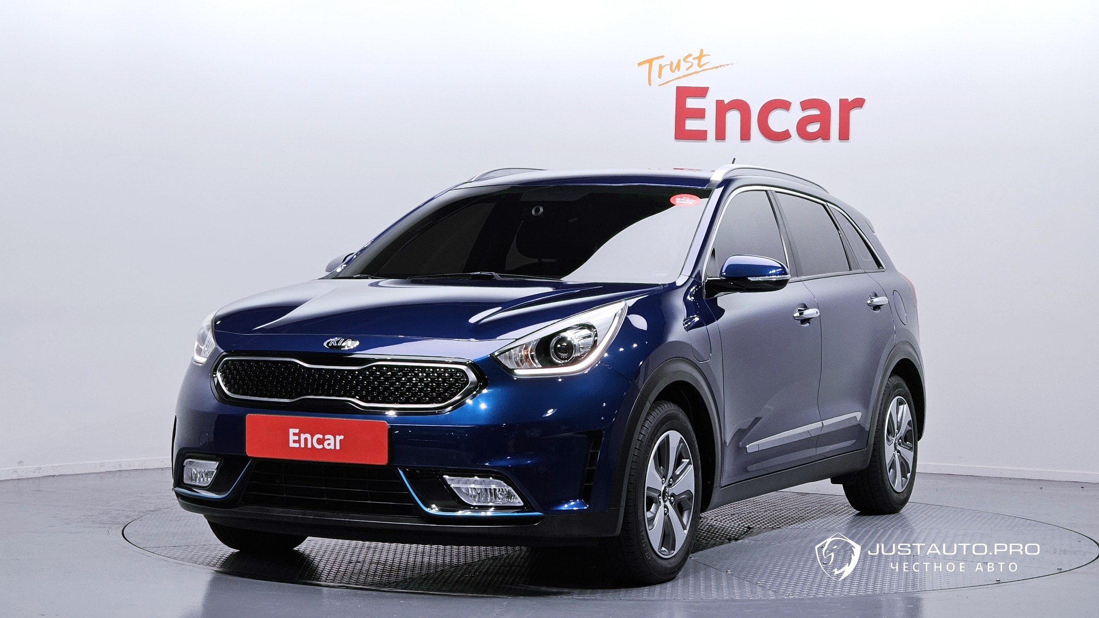Автомобиль Kia Niro